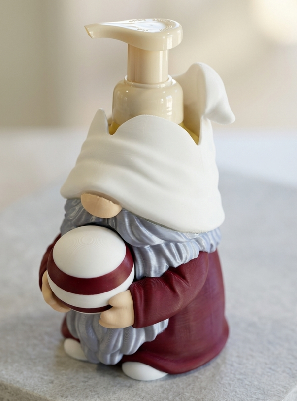 Easter Gnome BBW Soap Holder 3.png