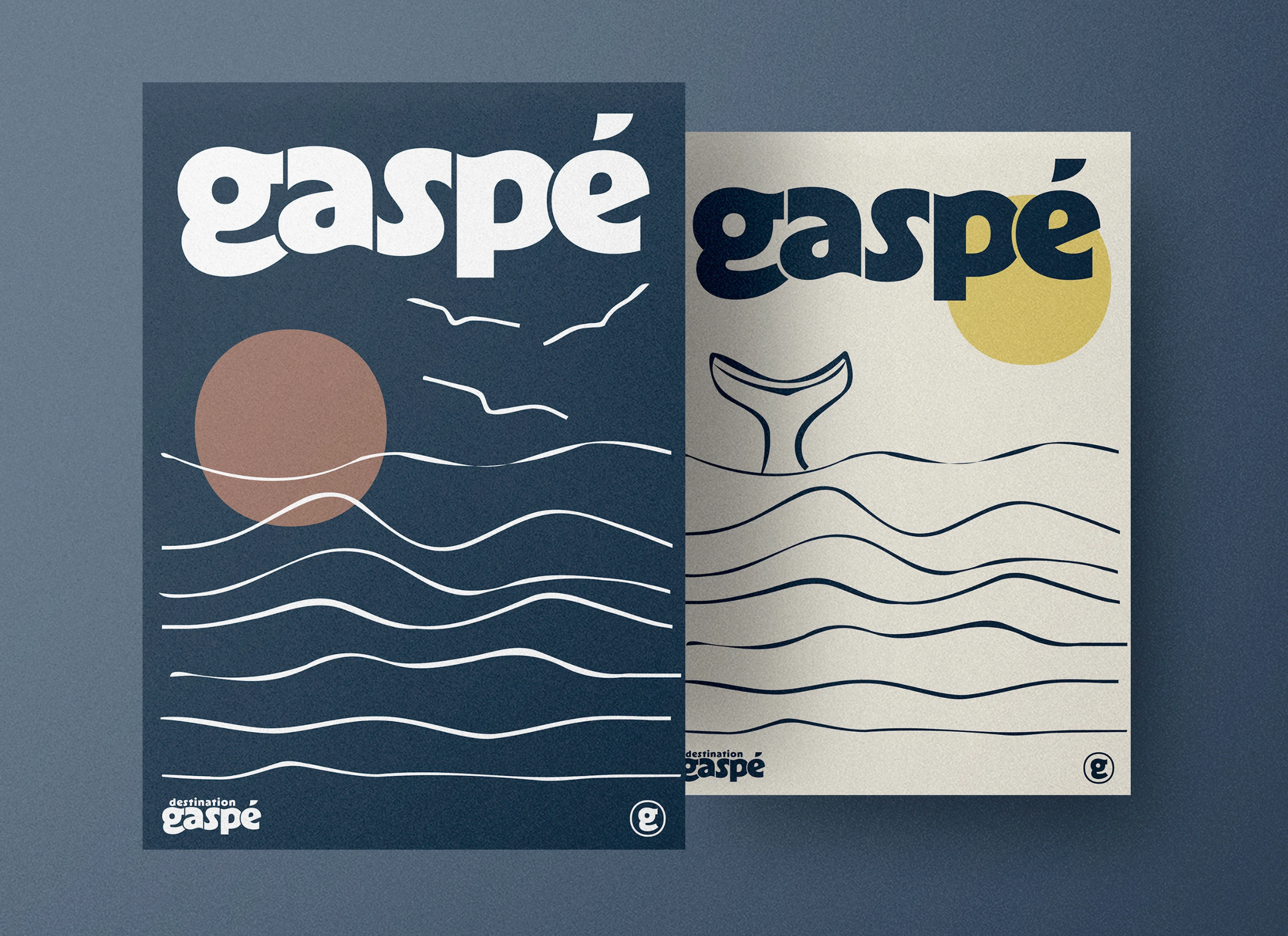 Deux affiches avec des motifs abstraits représentant un soleil, des vagues, et un verre, avec le texte 'gaspé' et 'destination gaspé'.