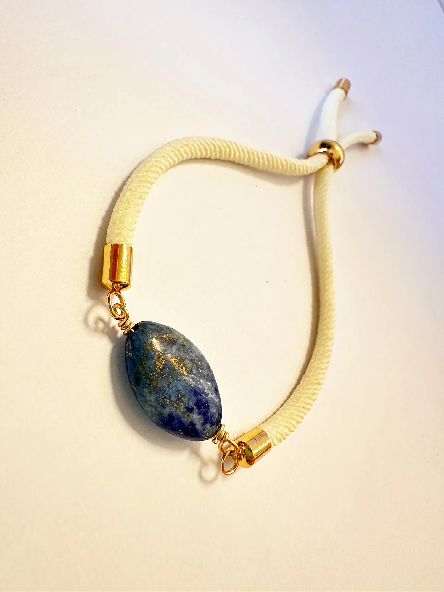 Drawstring-Bracelet-White-and-Lapis-Lazuli-2.jpg