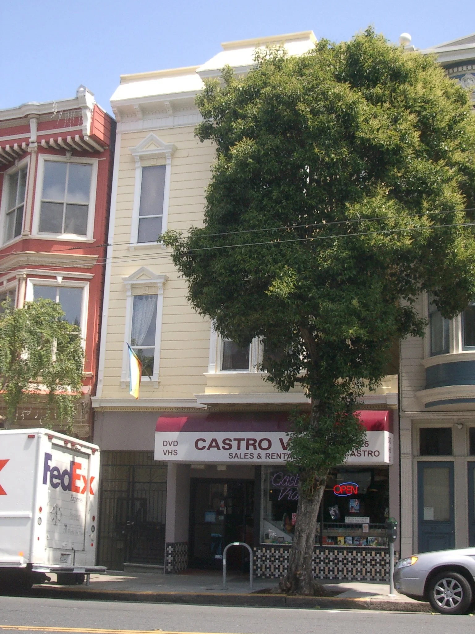 521 Castro Street