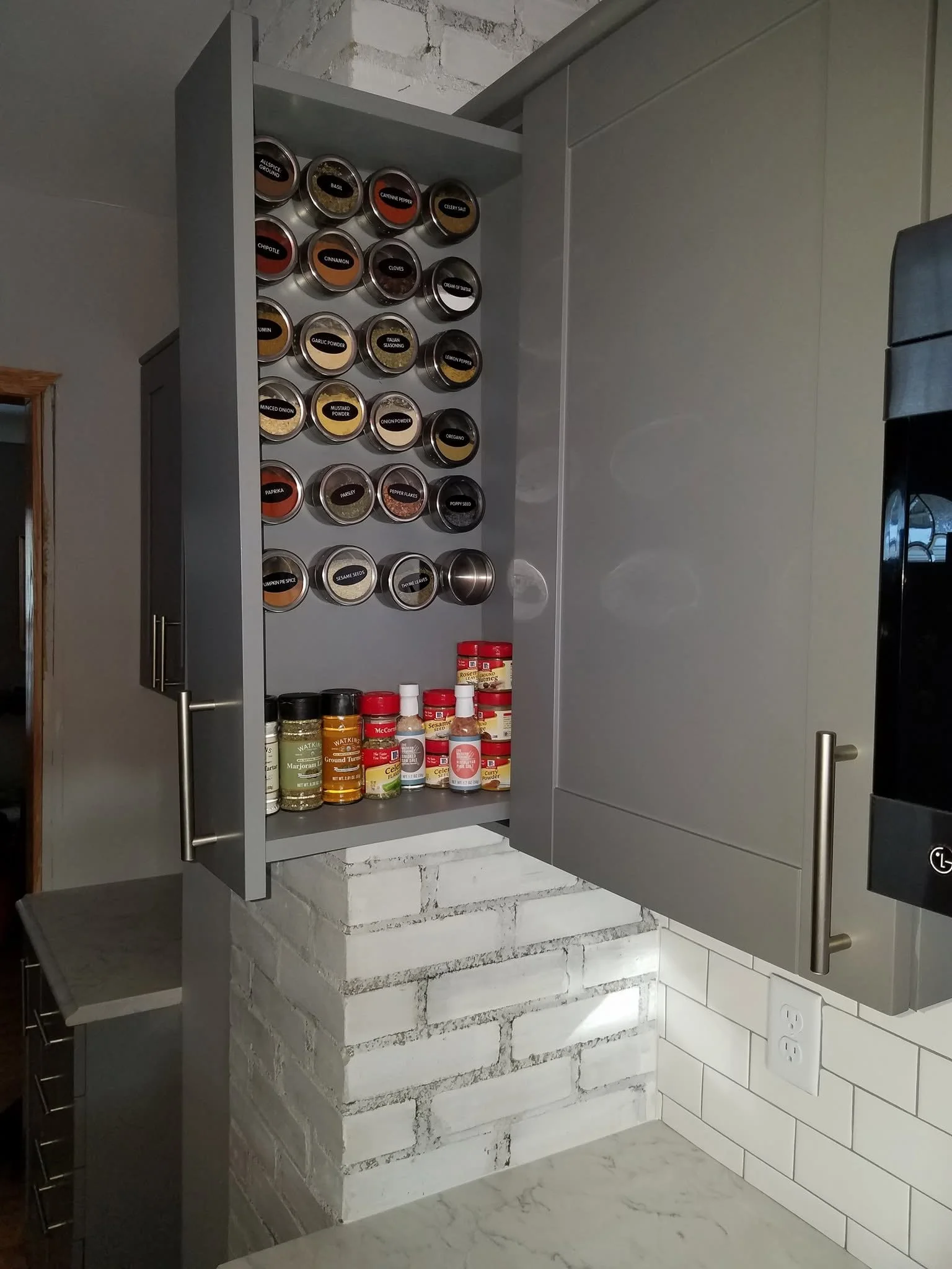 Kitchen2.jpg