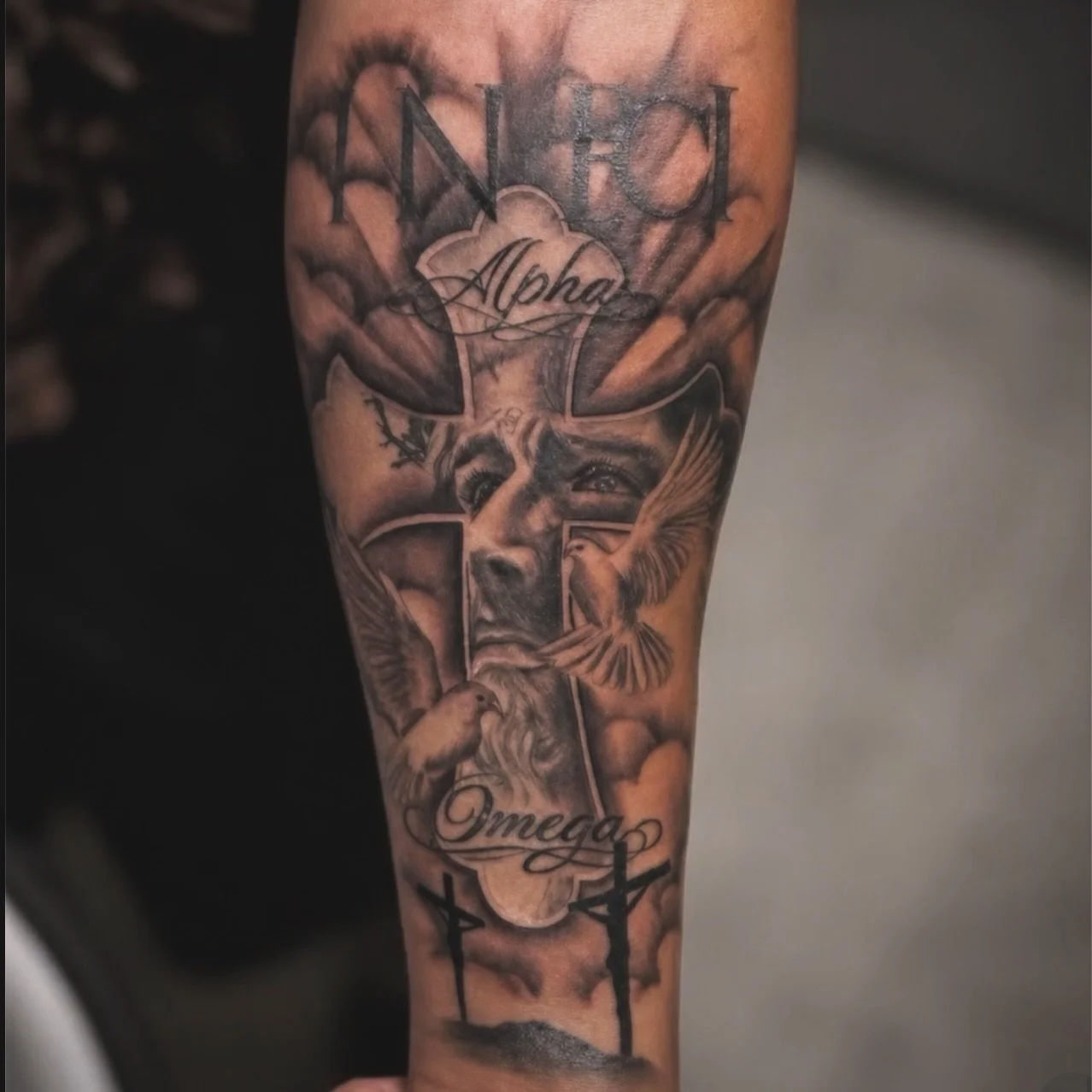 QUARTER SLEEVE