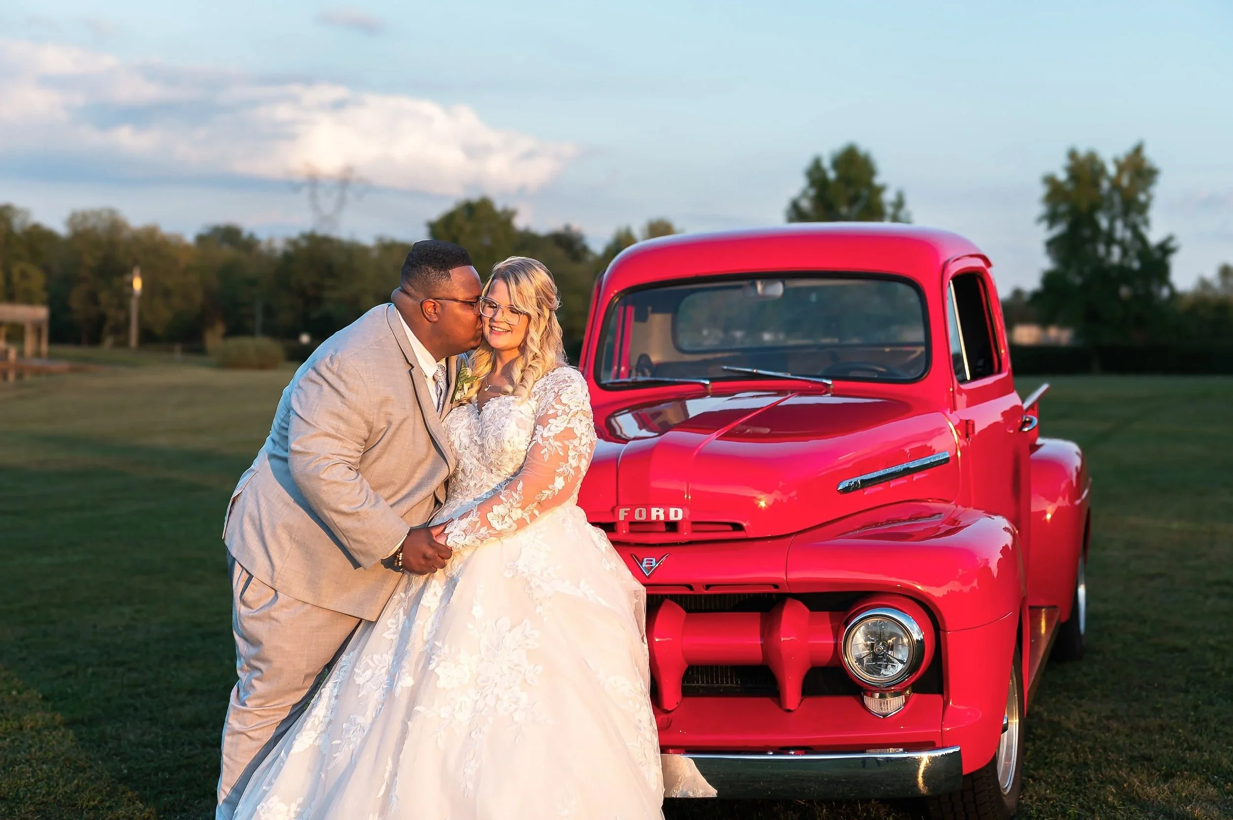 09-15-24+Nicole+Brown+Kyle+Jones+Wedding+Wind+in+the+Willows+Grantville-854.jpg