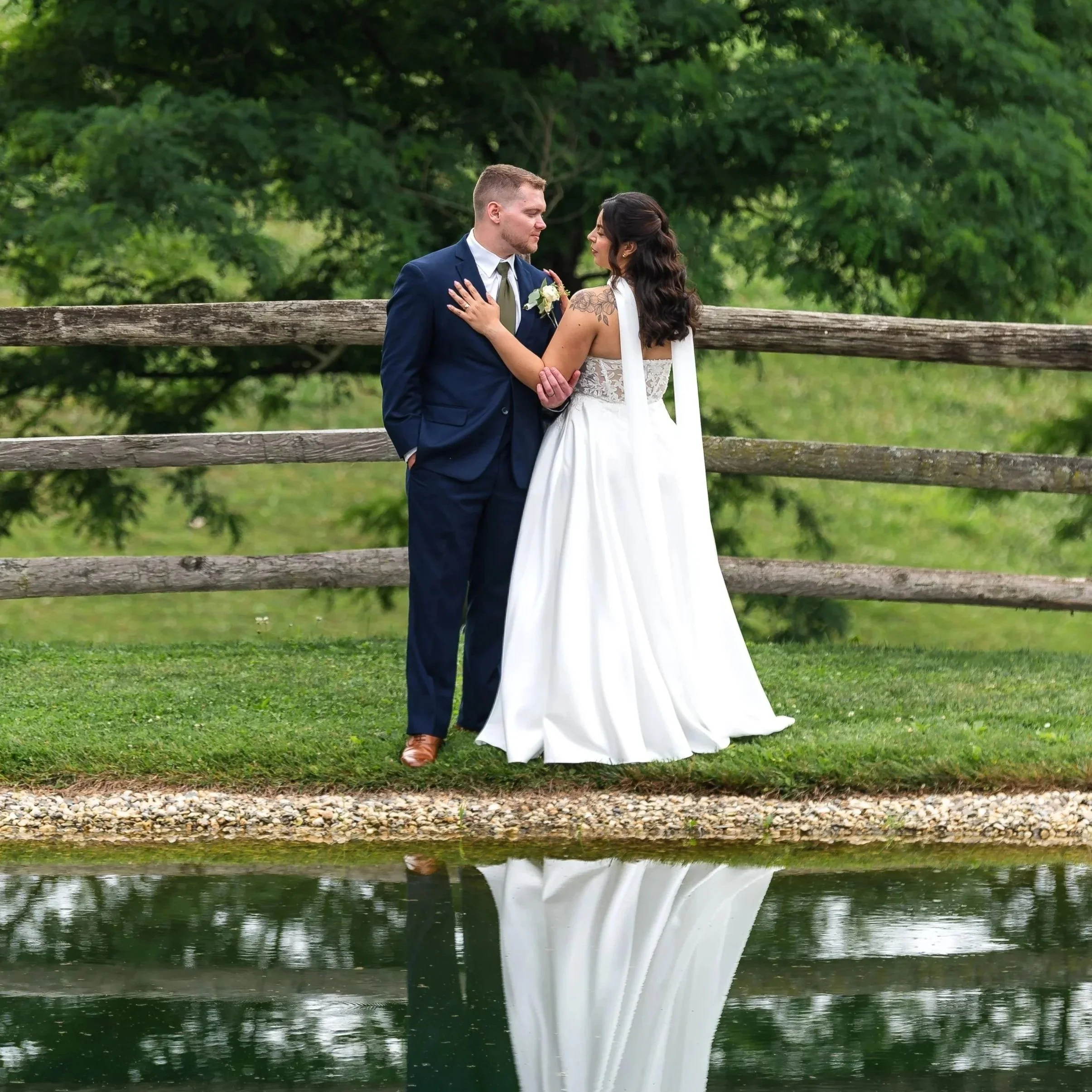 06-27-26%2BJuliana%2BNavarro%2BSeth%2BSmith%2BWedding%2BSmoker%2BFarm%2BNew%2BProvidence%2BFinal%2BEdit-576.jpg