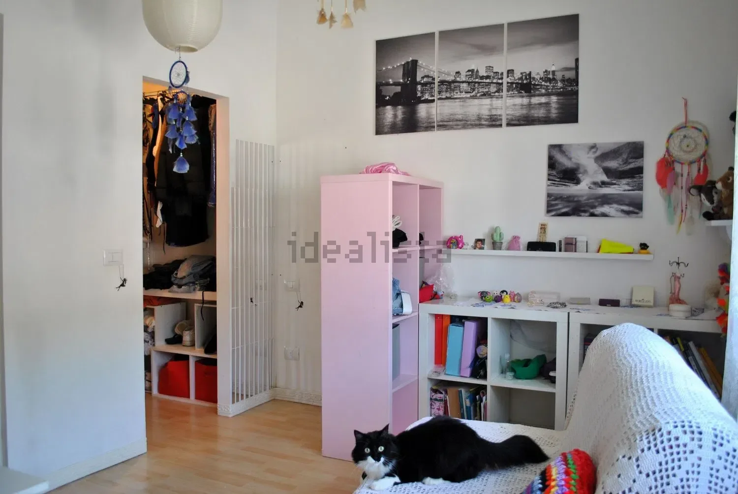 728012732.webp