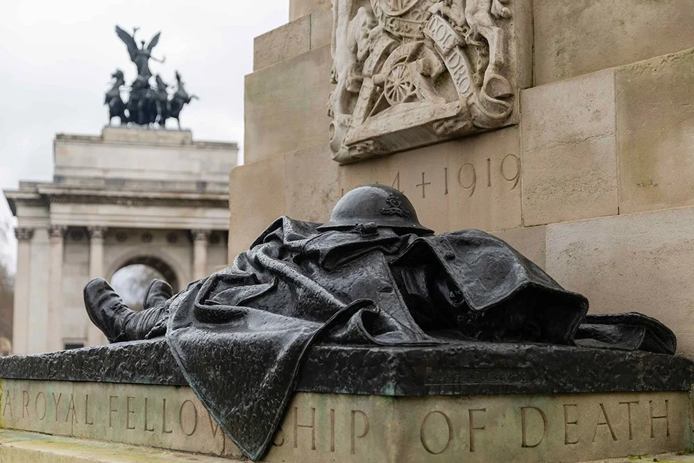 Artillery Memorial and Wellington Arch