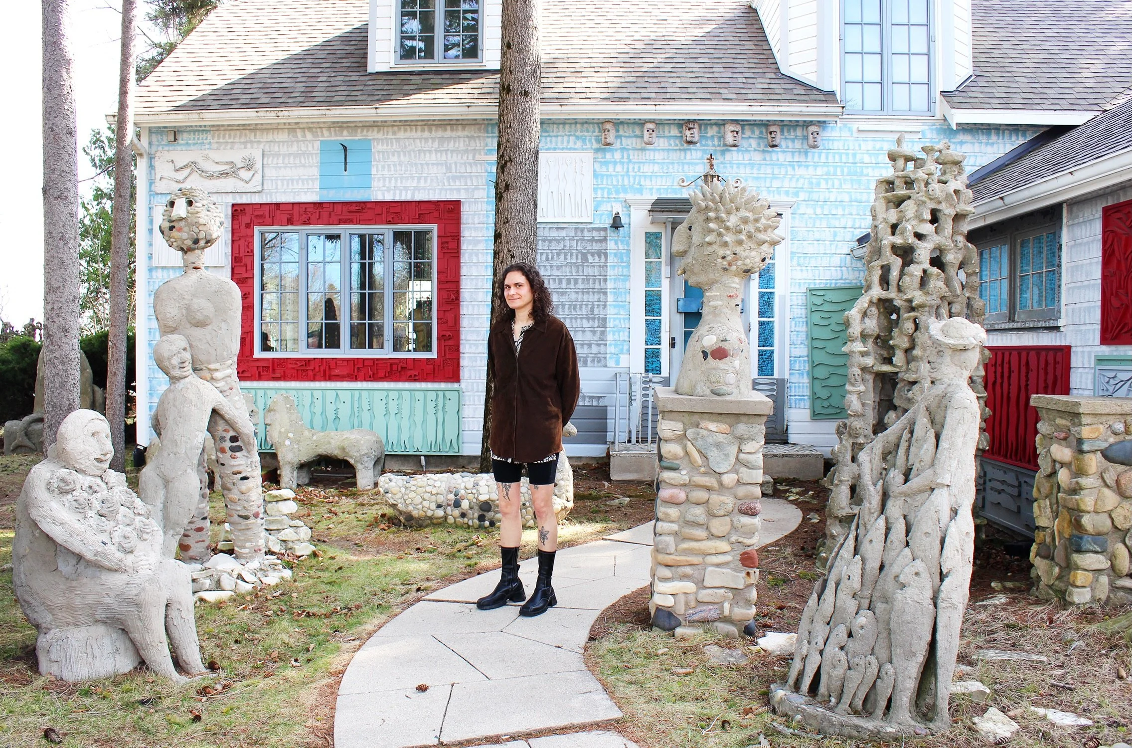 The Light We Keep: Artist Legacies &amp; The Act of Transference 
Artist Basha Harris for Metalsmith Magazine
2026

Role: Writer

Partners: SNAG Metalsmith, Artist Basha Harris, John Michael Kohler Art Center

📸 by Rachel Reichert