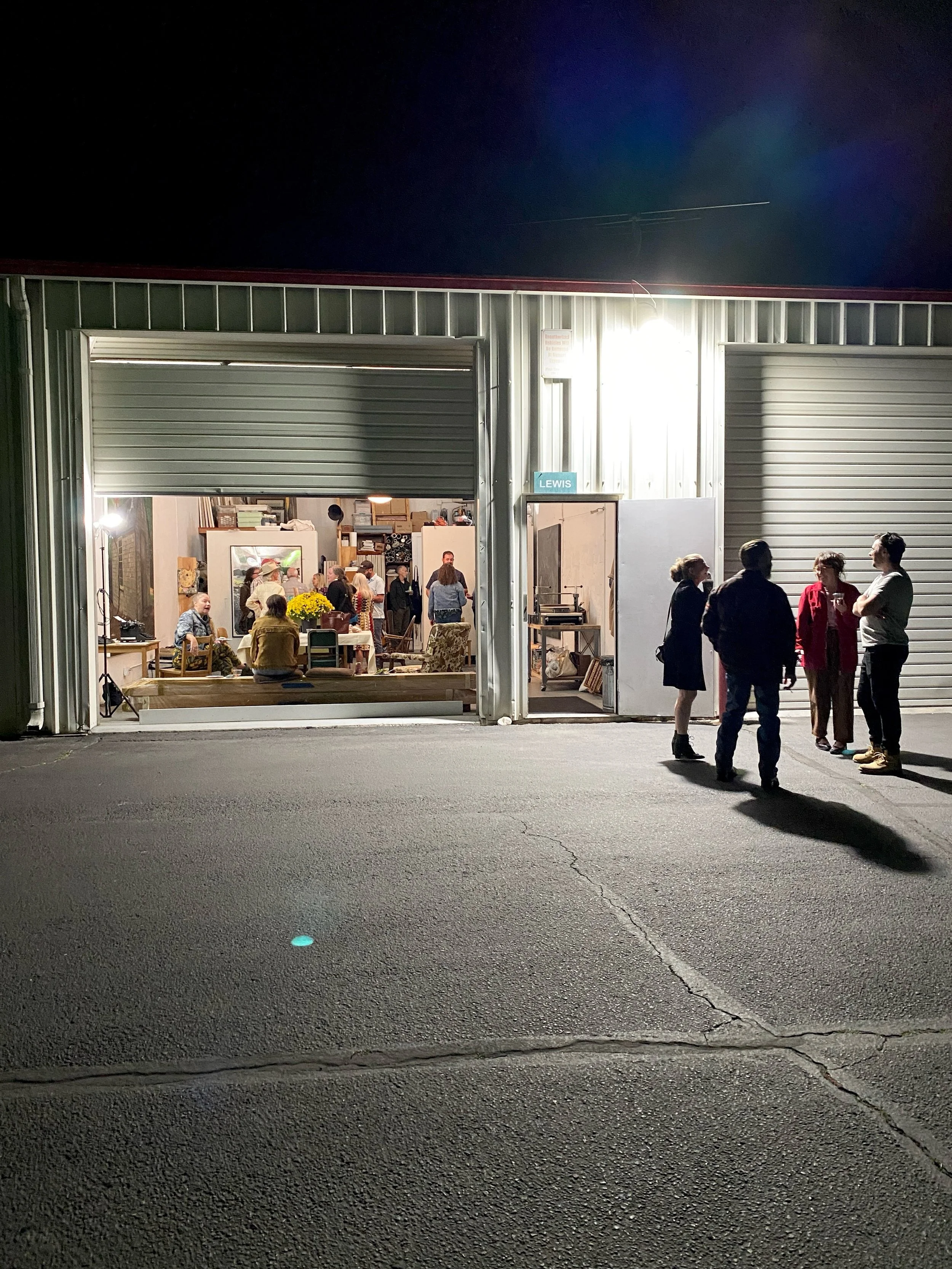 Porous Images, Exhibition + Artist Dinner
Boise, ID
2023

Role: Curator, event host 

Partners: Artists Dwaine &amp; Alex Carver, Kirsten Furlong, Blue Galleries at Boise State University, William Lewis

📸 by Rachel Reichert