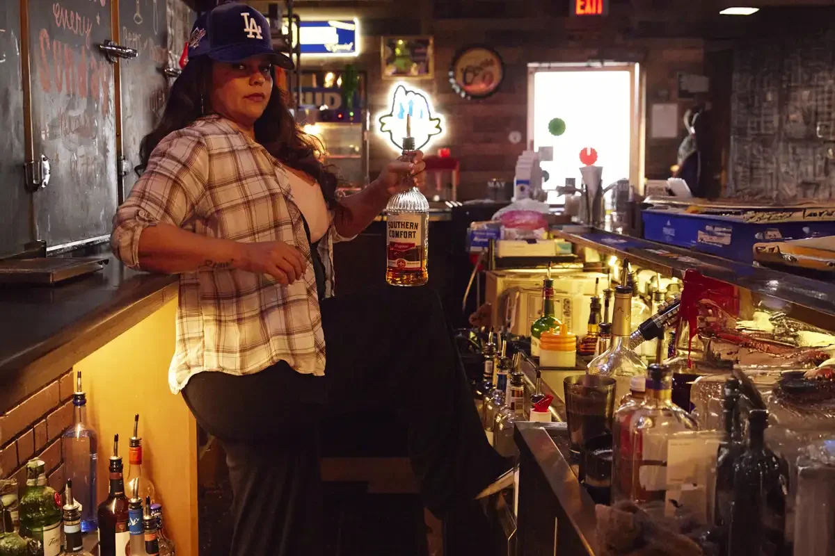 Squires La Habra bar