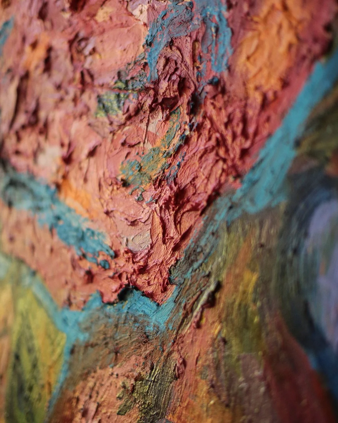 Additional view of Elbows Out, a floral oil painting by Erin Smith