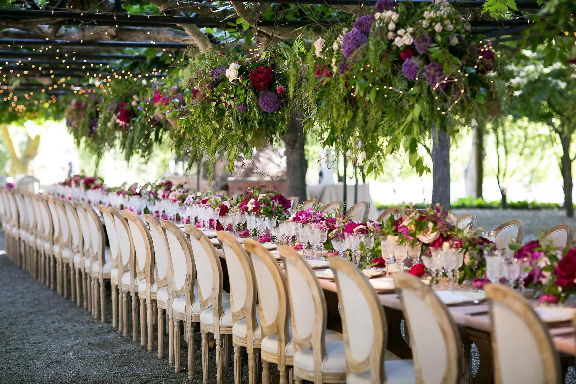 beaulieu-garden-wedding-table-decor-29.jpg