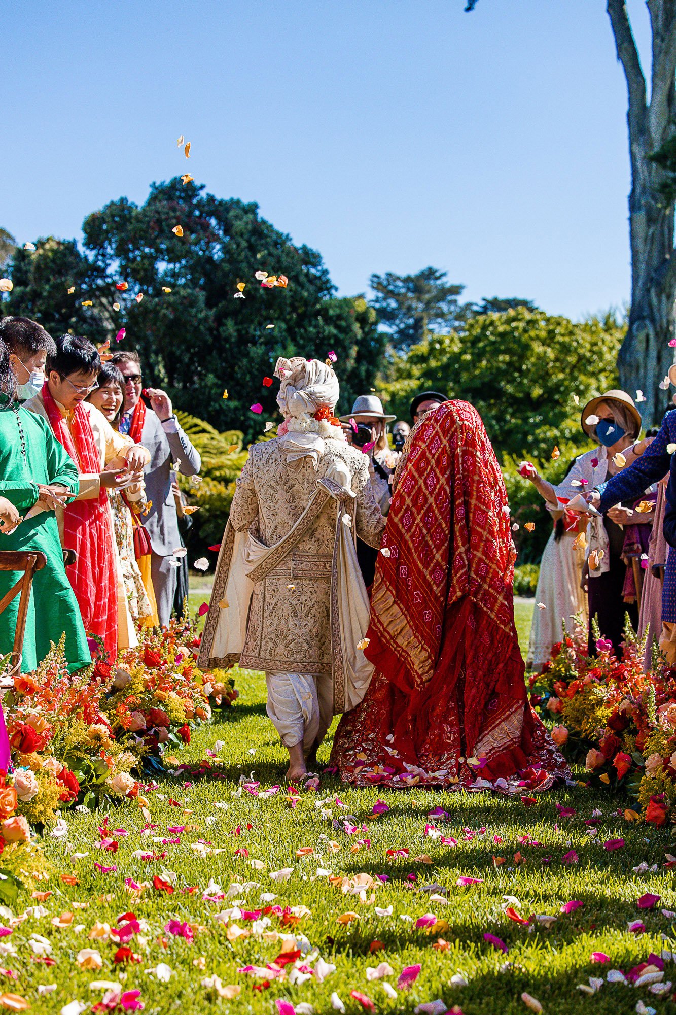 104-san-francisco-botanical-gardens--academy-of-sciences-indian-wedding.jpg