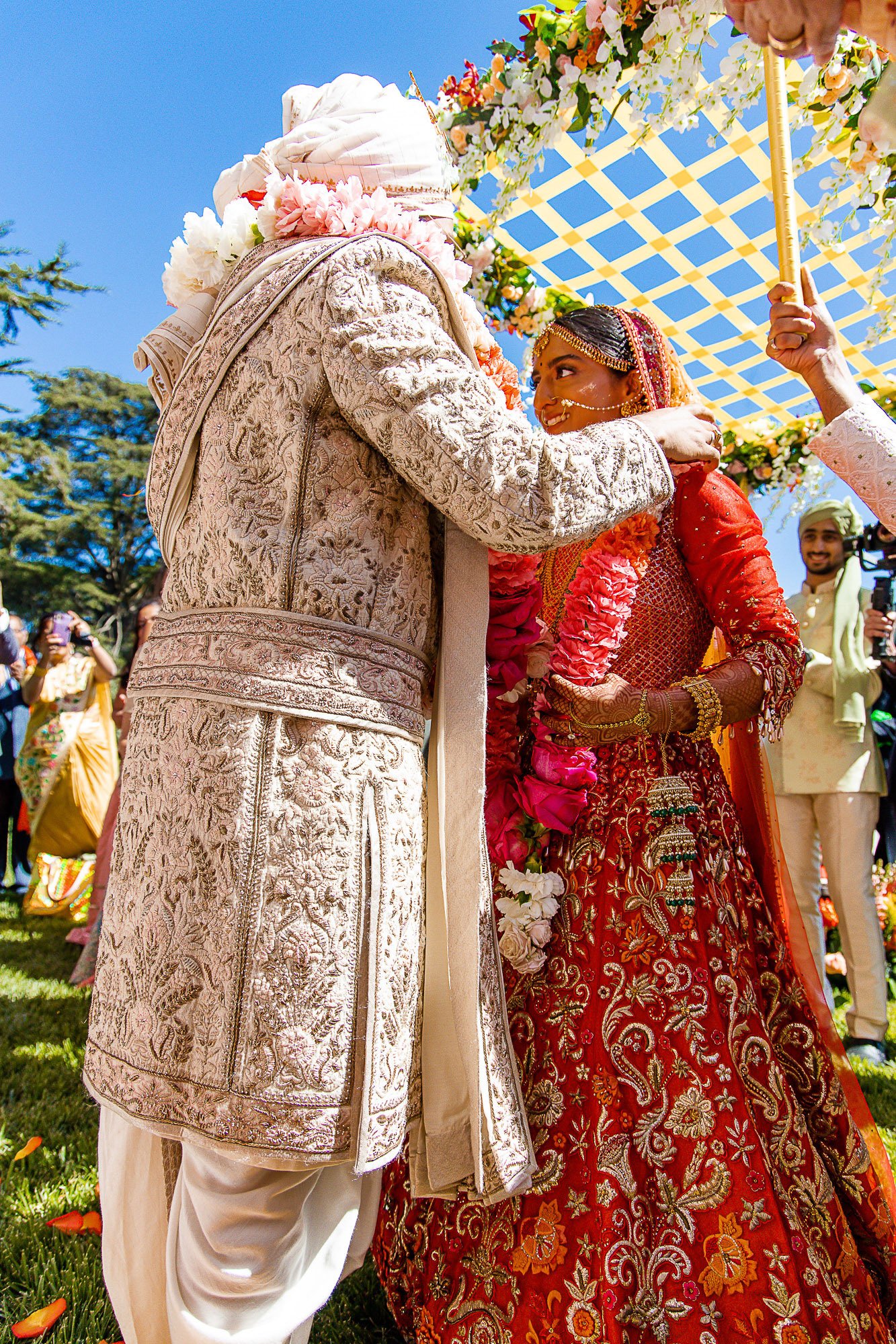 067-san-francisco-botanical-gardens--academy-of-sciences-indian-wedding.jpg