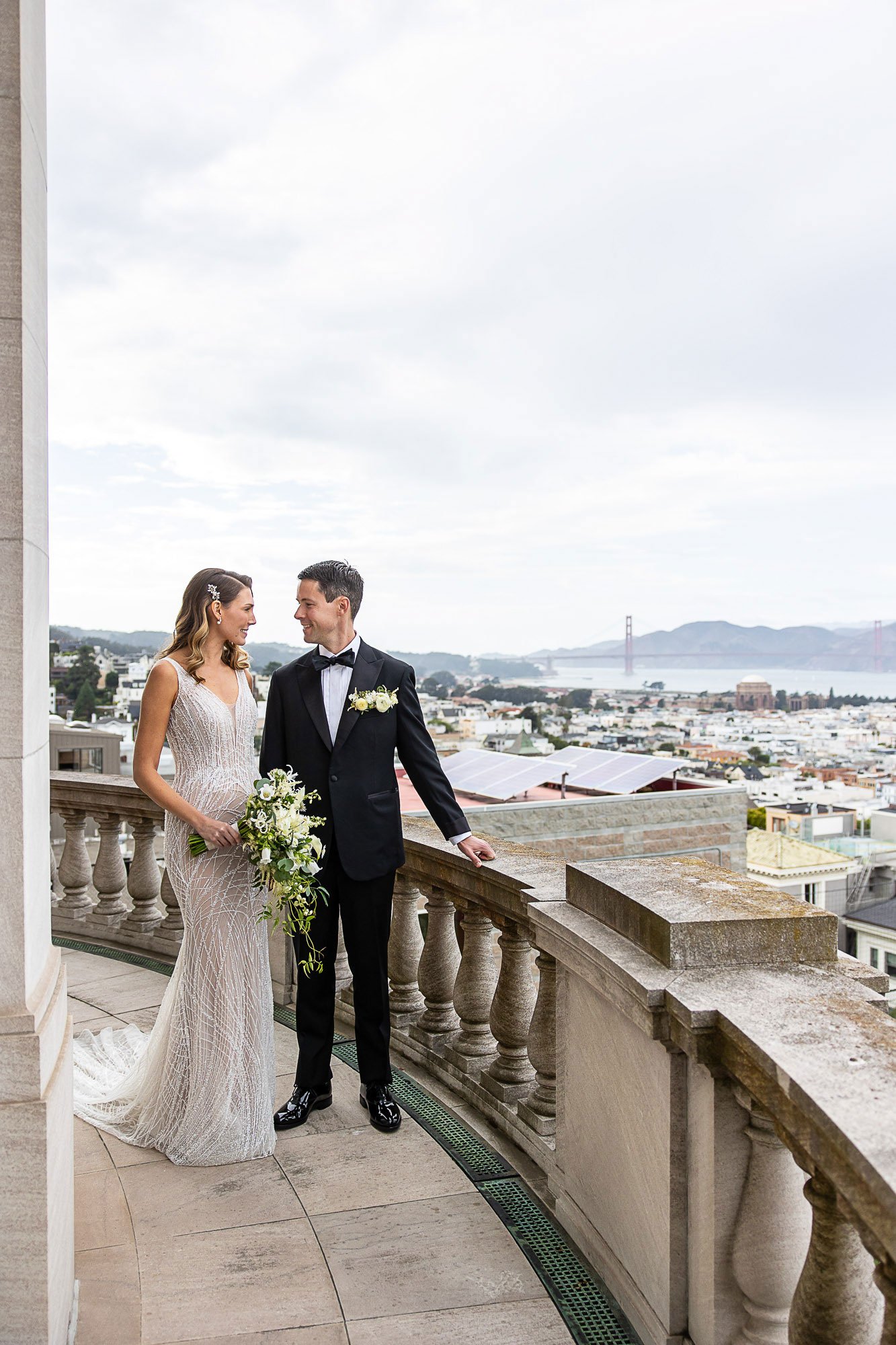 james-leary-flood-mansion-wedding-san-francsico-bride-and-groopm-portrait-48.jpg