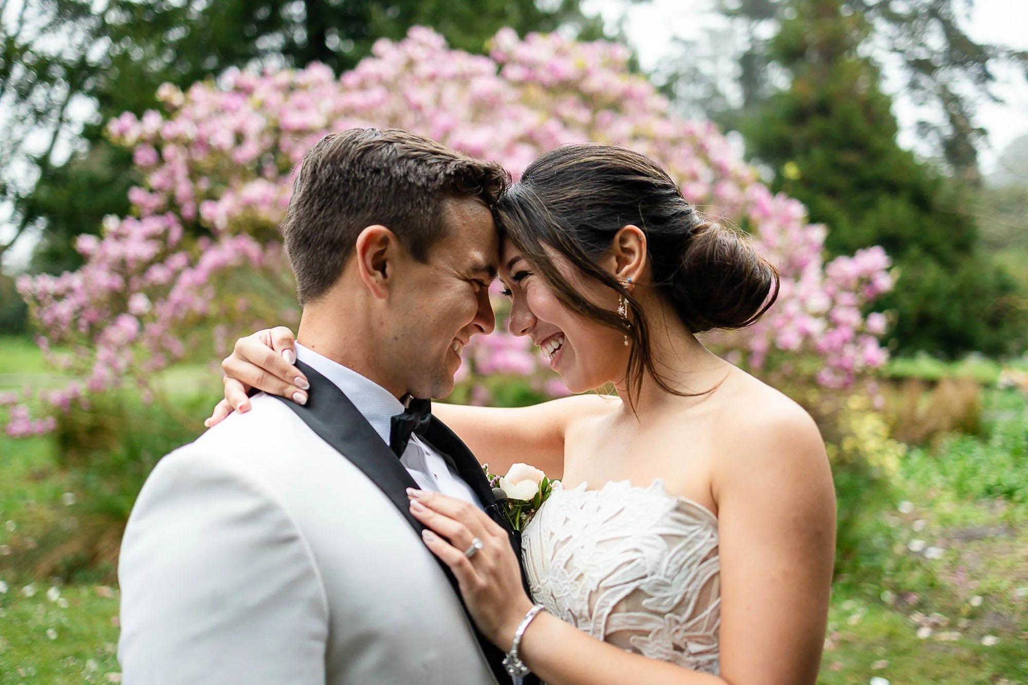 tara-arrowood-academy-of-sciences-bride-and-groom-portrait.jpg