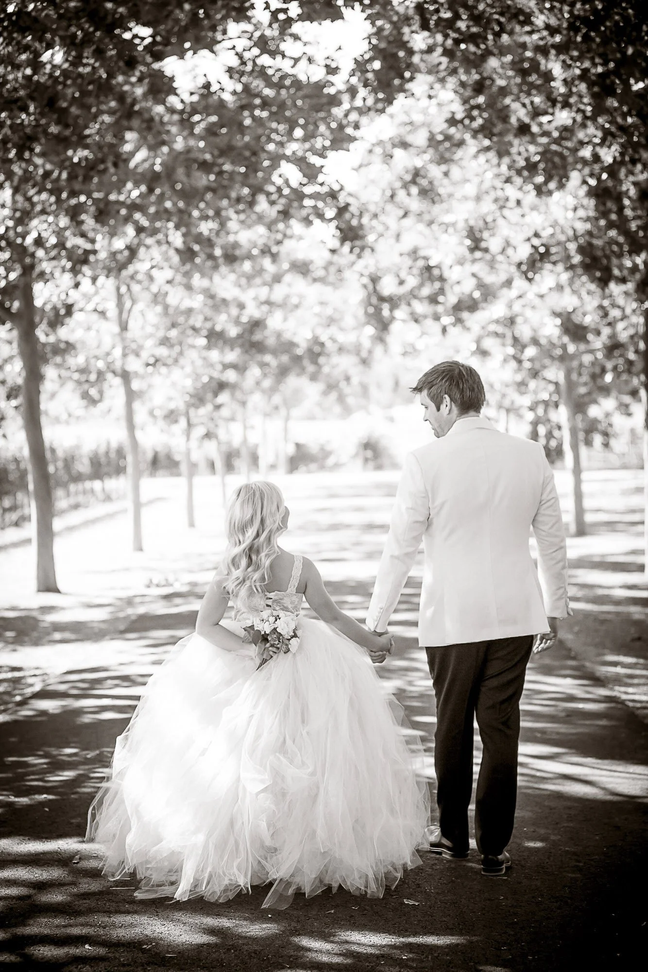 beaulieu-garden-wedding-flower-girl-groom-15.jpg