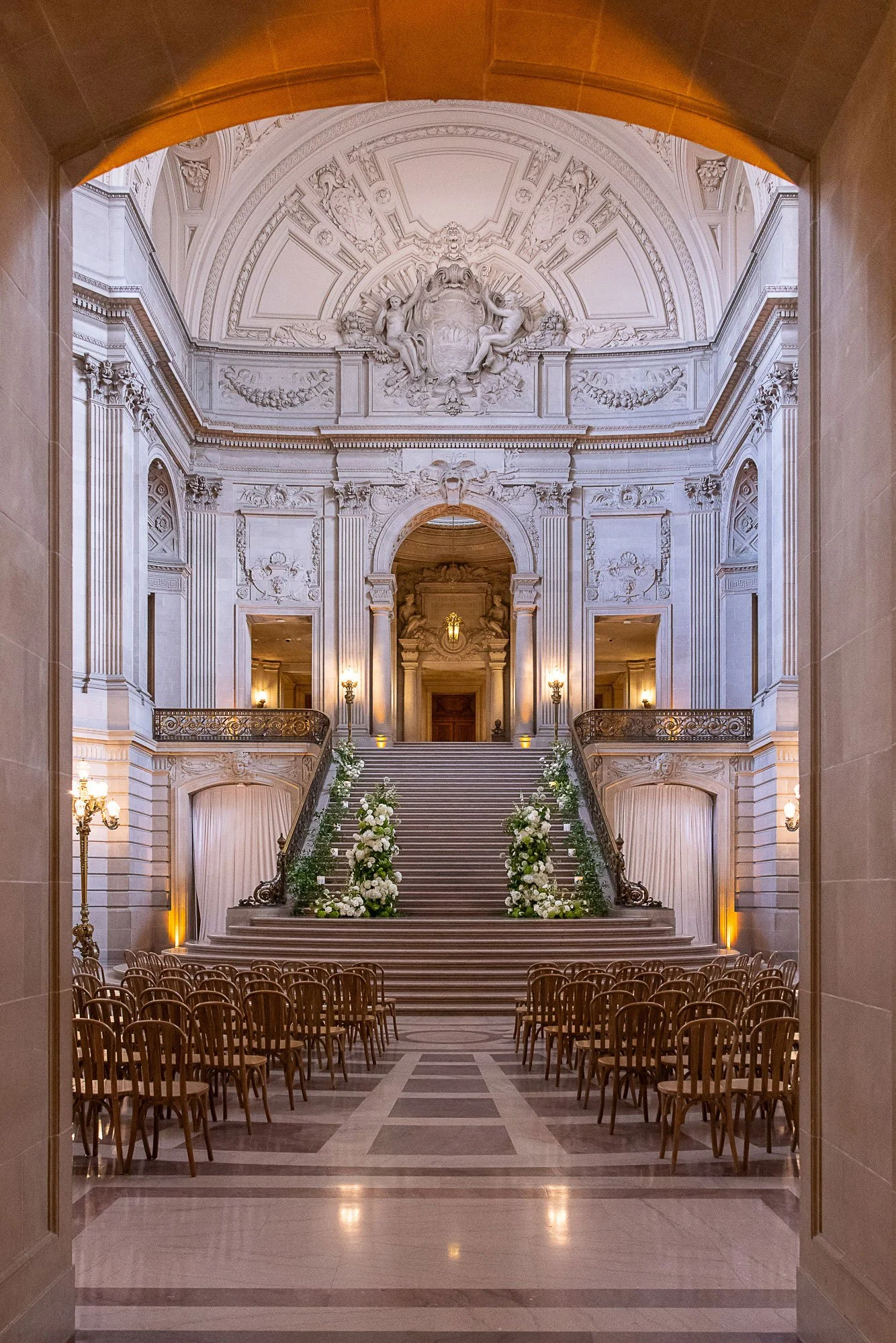 san-francisco-city-hall-weddingceremony-decor8.jpg