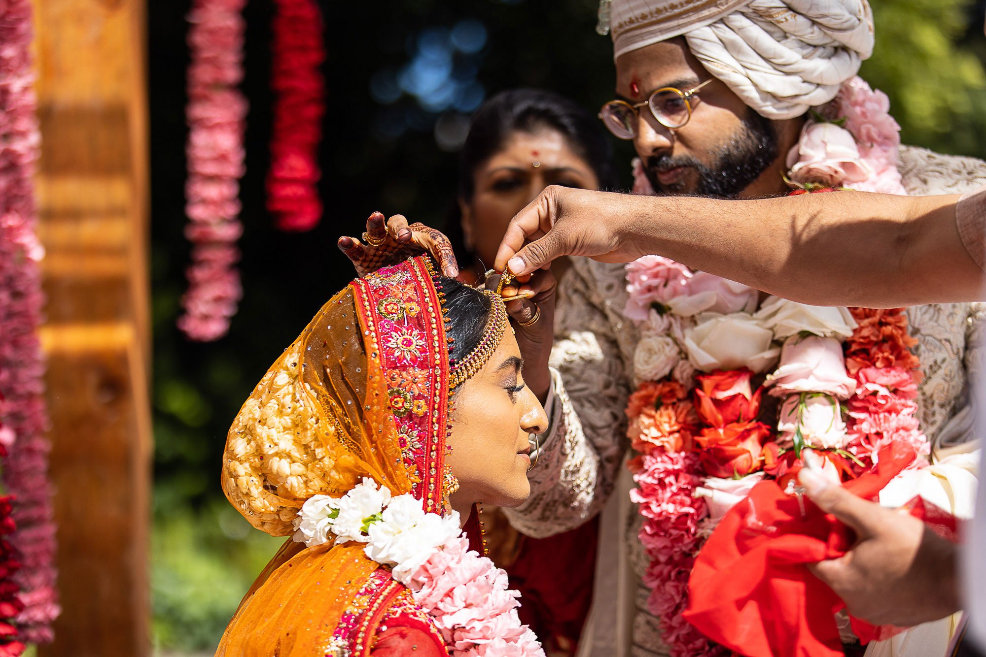 095-san-francisco-botanical-gardens--academy-of-sciences-indian-wedding.jpg