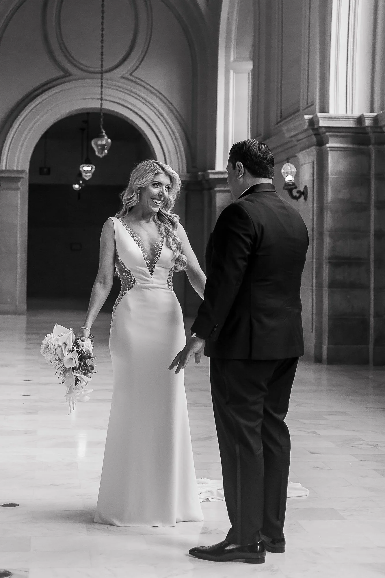 san-francisco-city-hall-wedding-bride-groom-first-look-portrait.jpg