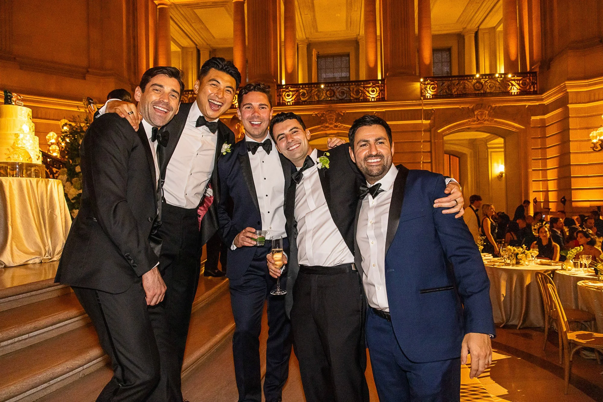 san-francisco-city-hall-wedding-guests.jpg