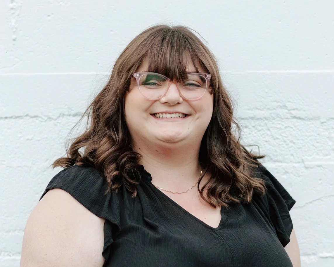 Symmetrie Bridal artist specializing in bridal hair and makeup in Bellingham