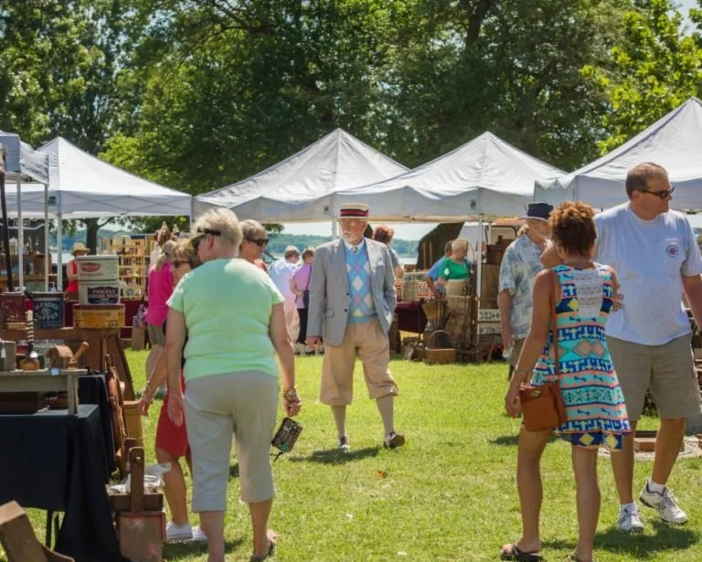 Art on The Green in Battery Park New Castle Delaware