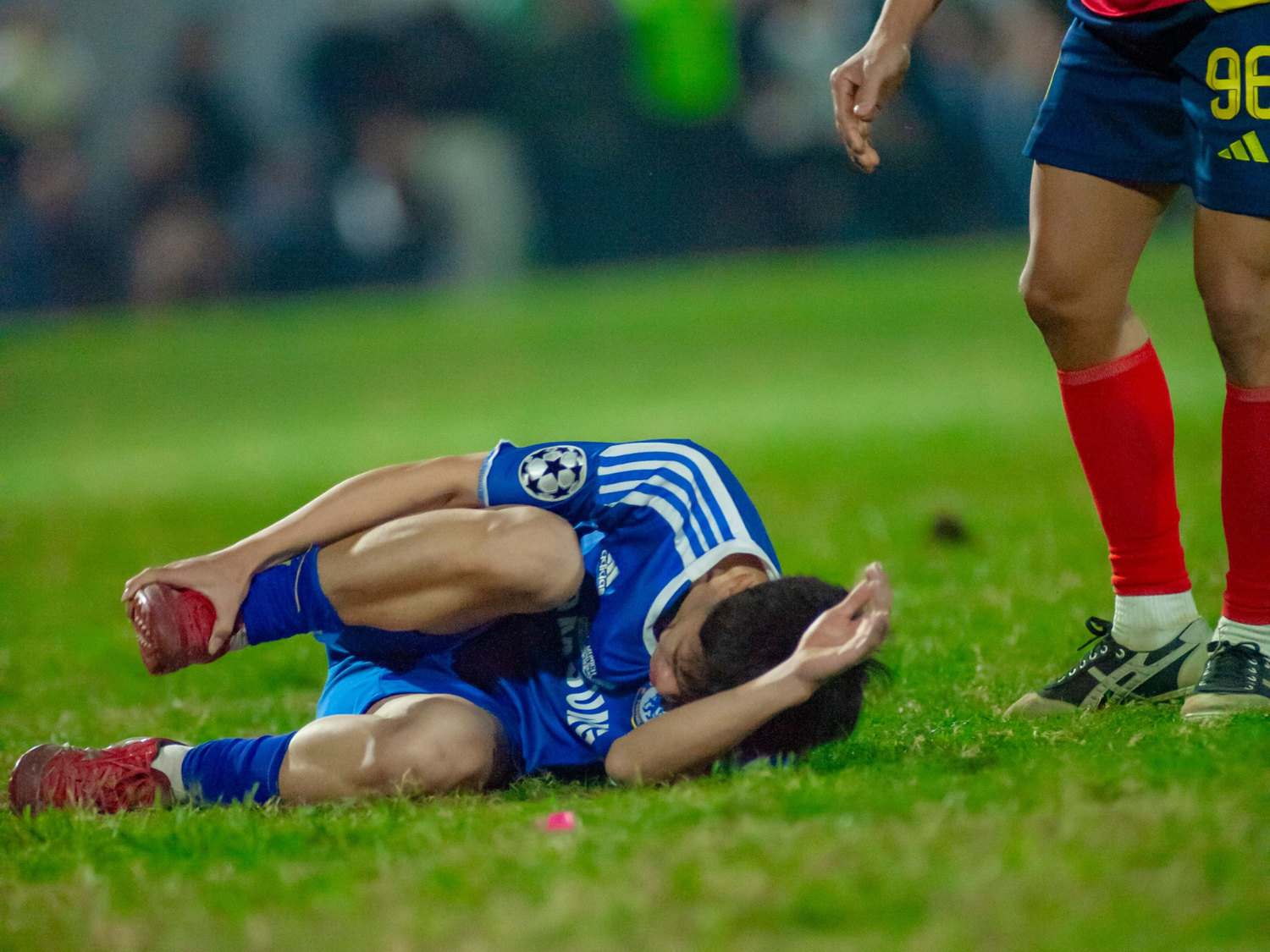 Soccer player training during sports rehabilitation