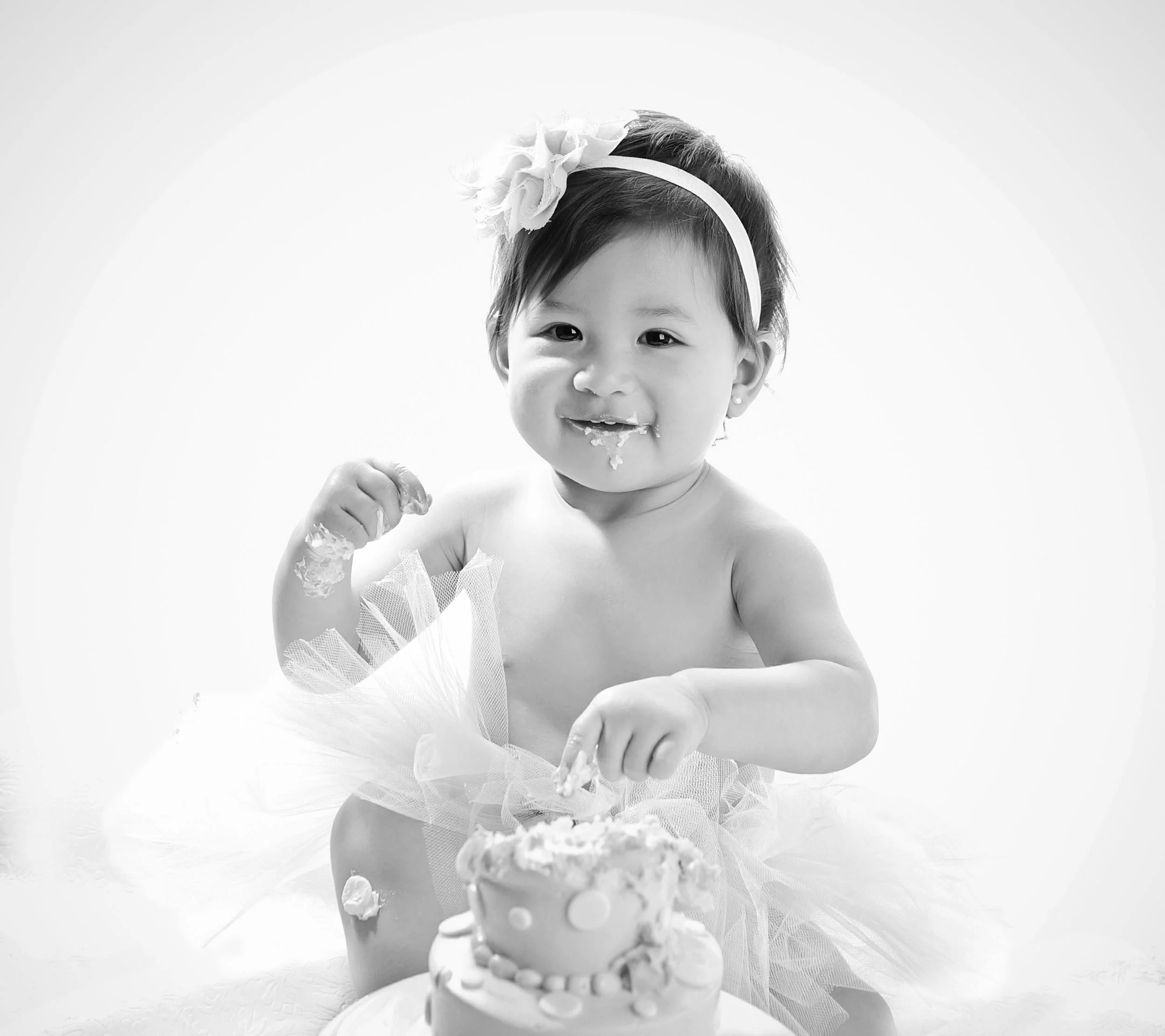 one year old birthday photography cake smash