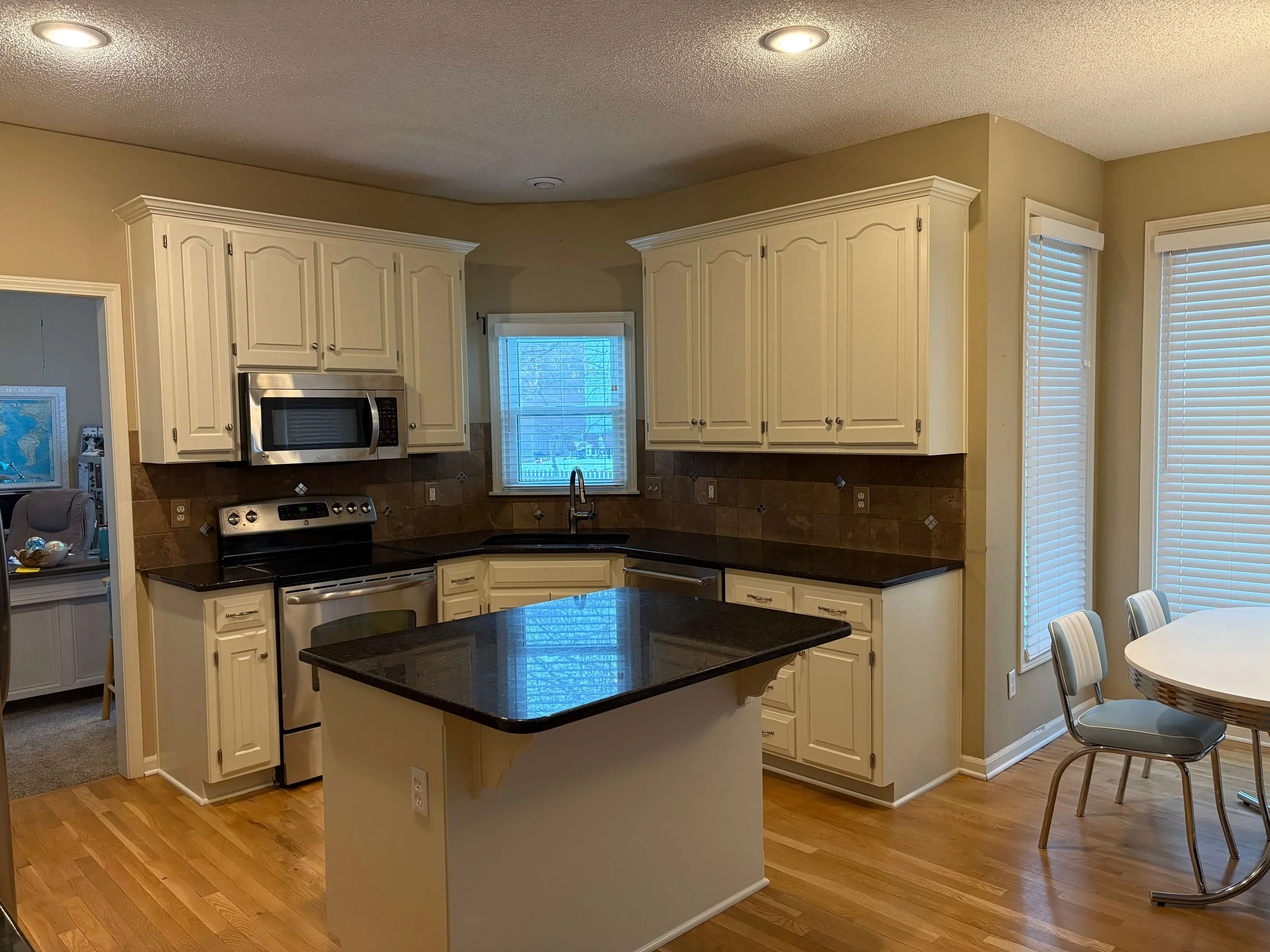 johnson-county-interior-painters-cabinets.jpg