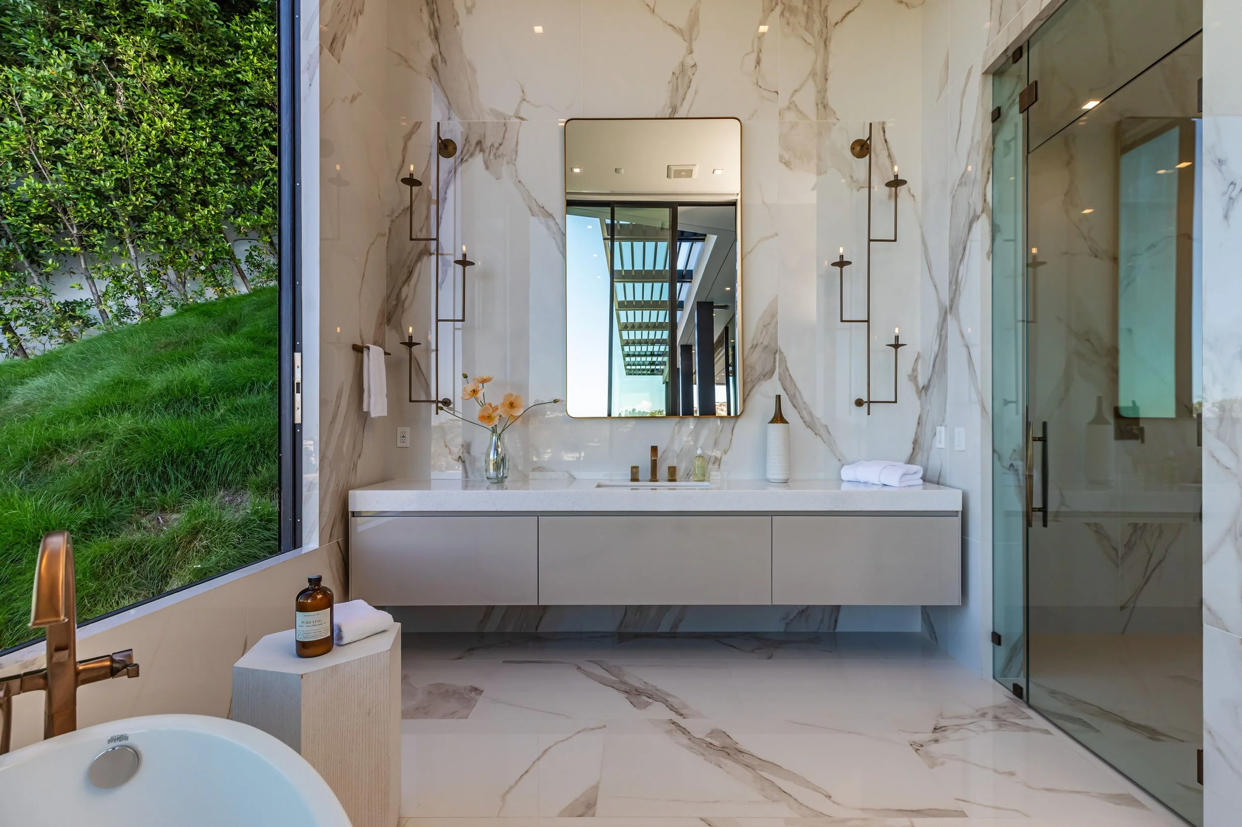 13 9364BeverlyCrestDrive071.jpg
