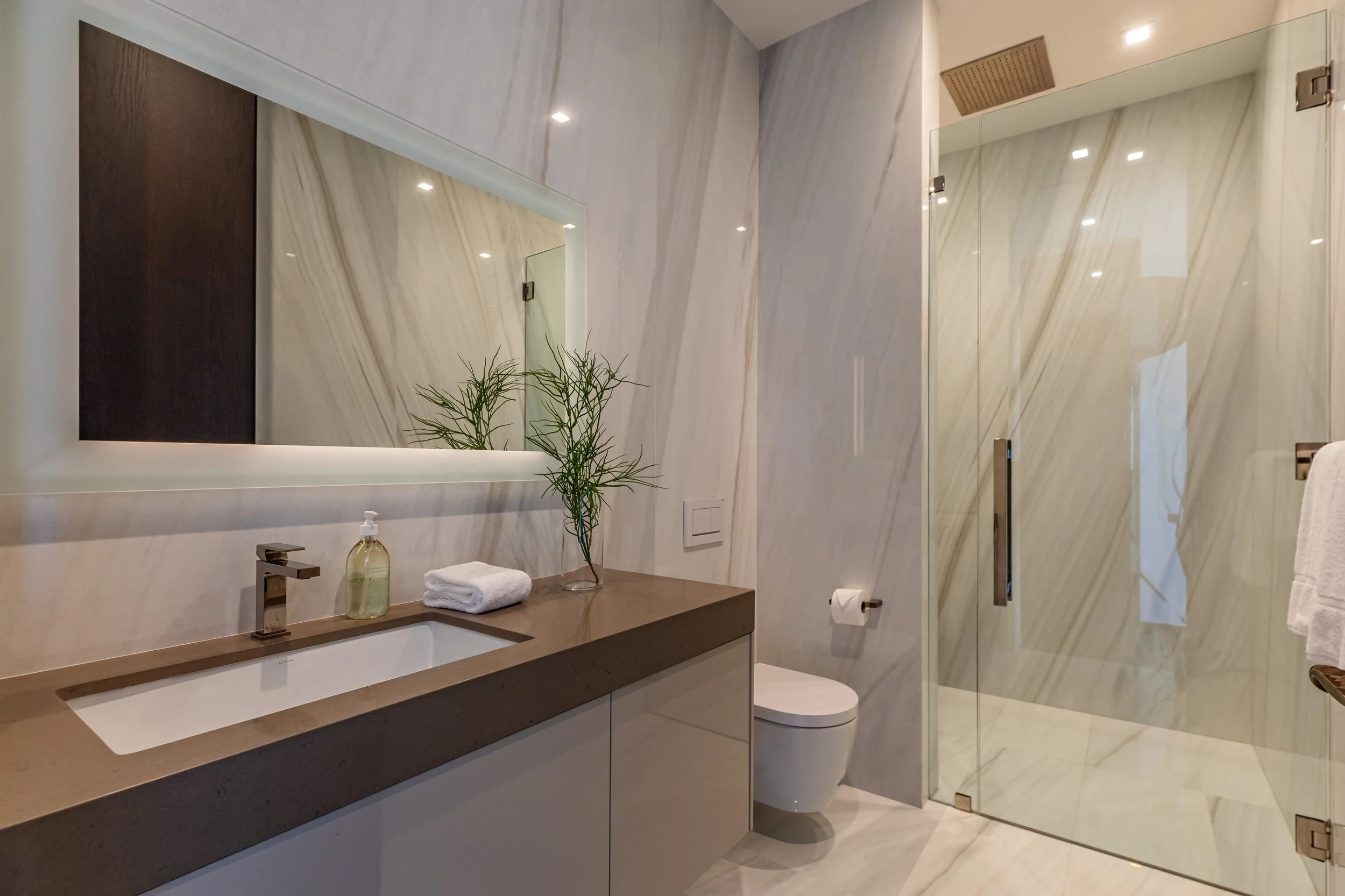 16 9364BeverlyCrestDrive049.jpg