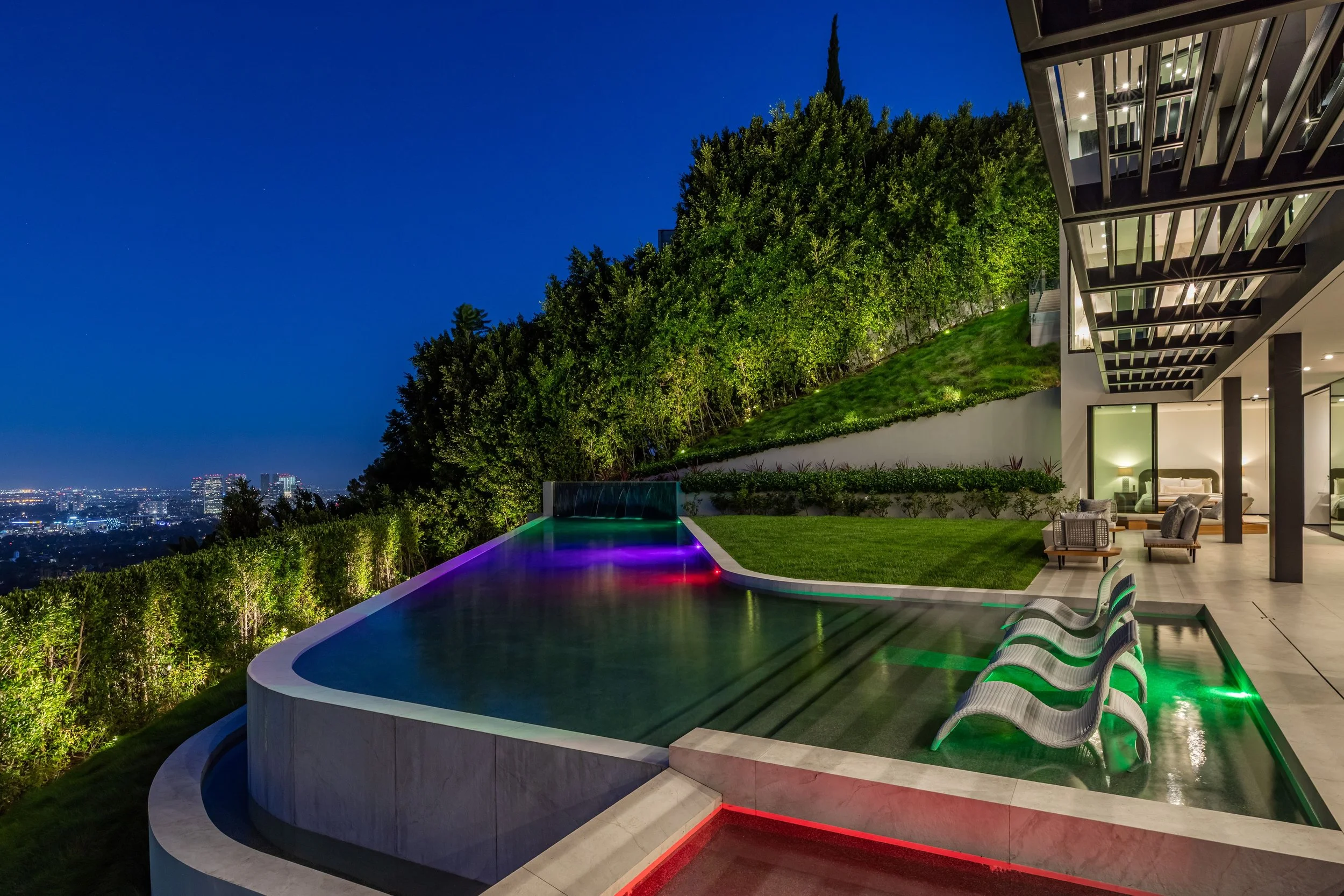 36 9364BeverlyCrestDrive109.jpg
