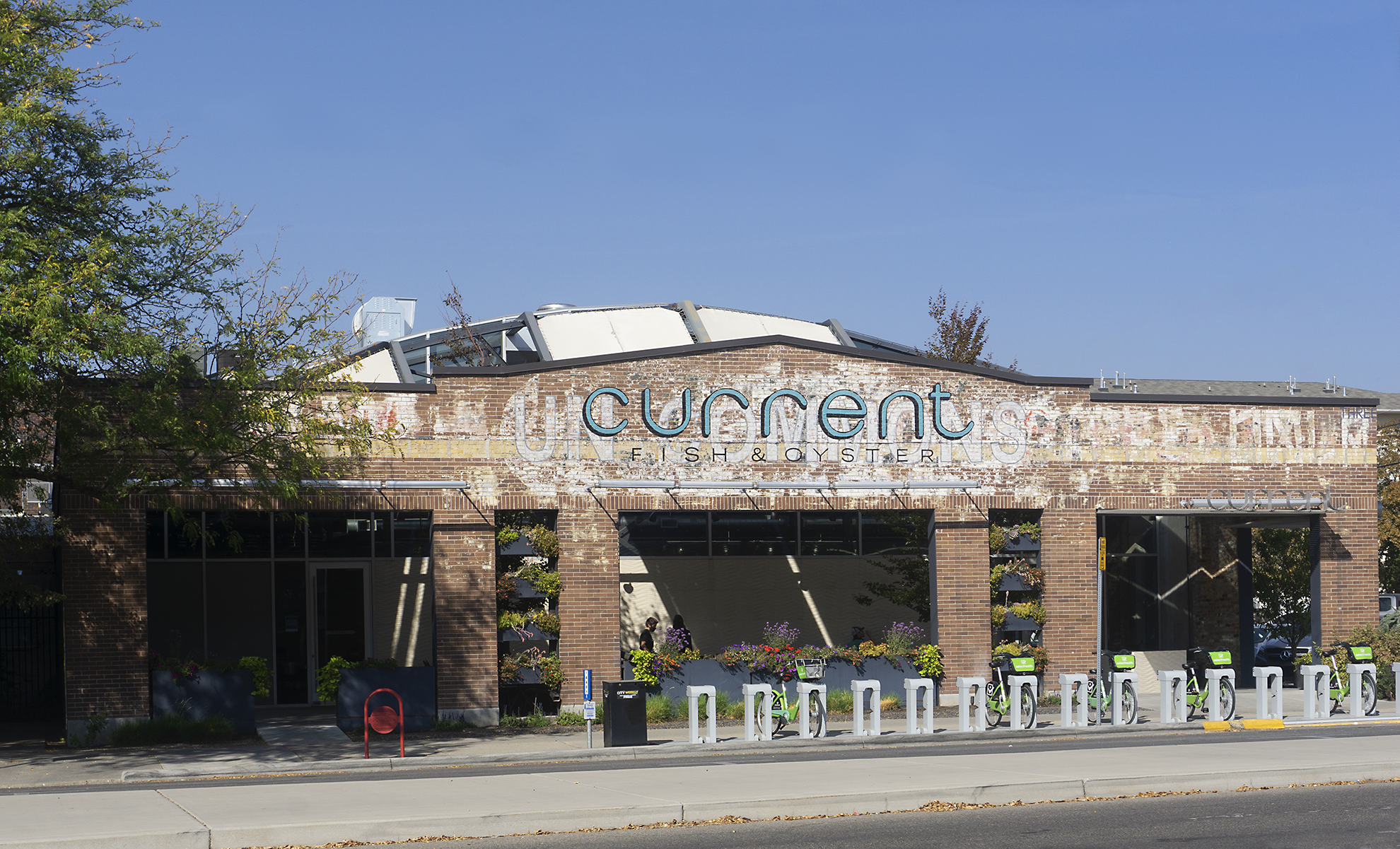Current Fish + Oyster Restaurant
