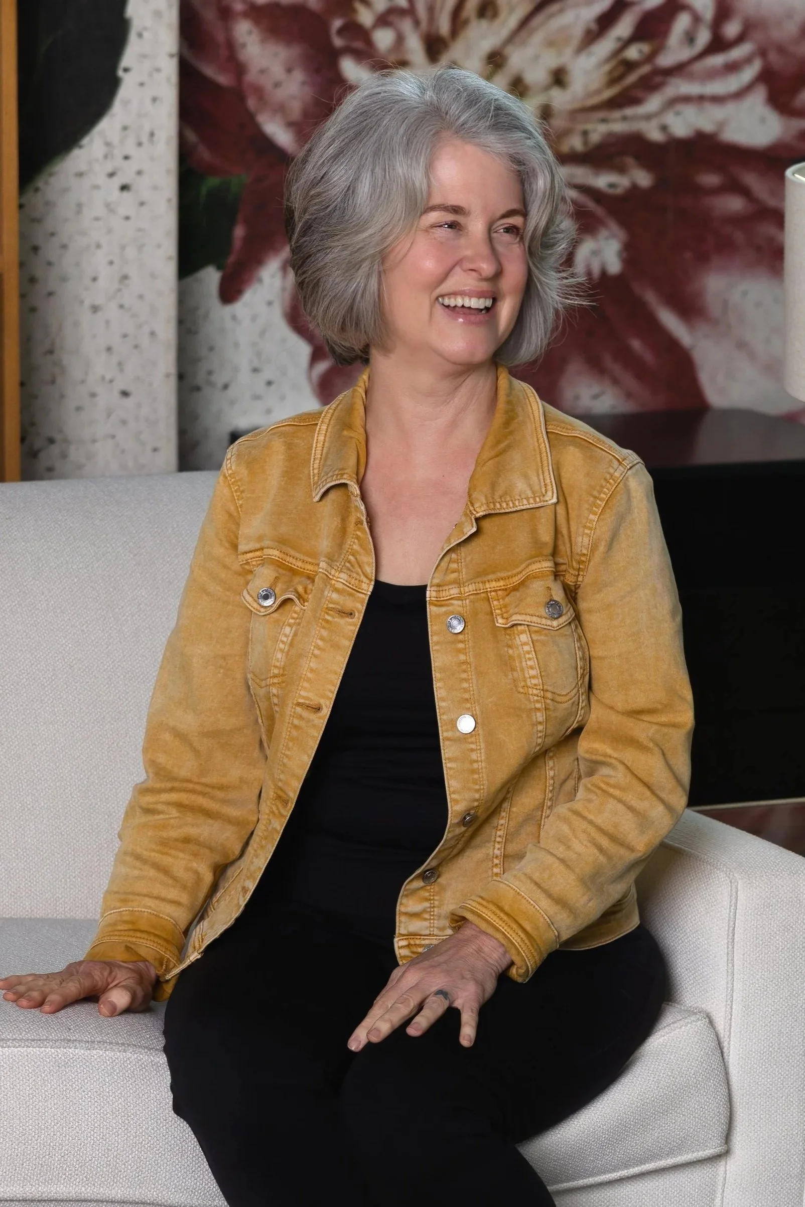 Denice Jentlie, a Western Washington real estate agent, helping home buyers, sellers, military families, and relocation clients throughout Tacoma, Pierce County, King County, and Thurston County.