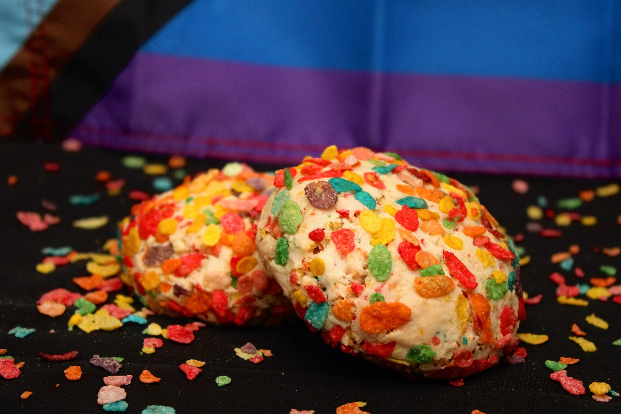 Freshly baked, packed with color, and loaded with that nostalgic crunch in every bite. ❤️💛💚💙

Come grab one and discover what else we&rsquo;ll have at the market!

📍 Wilton Manors, Florida
🛍️ Wilton Manors Farmers Market

#WiltonManors #WiltonMa