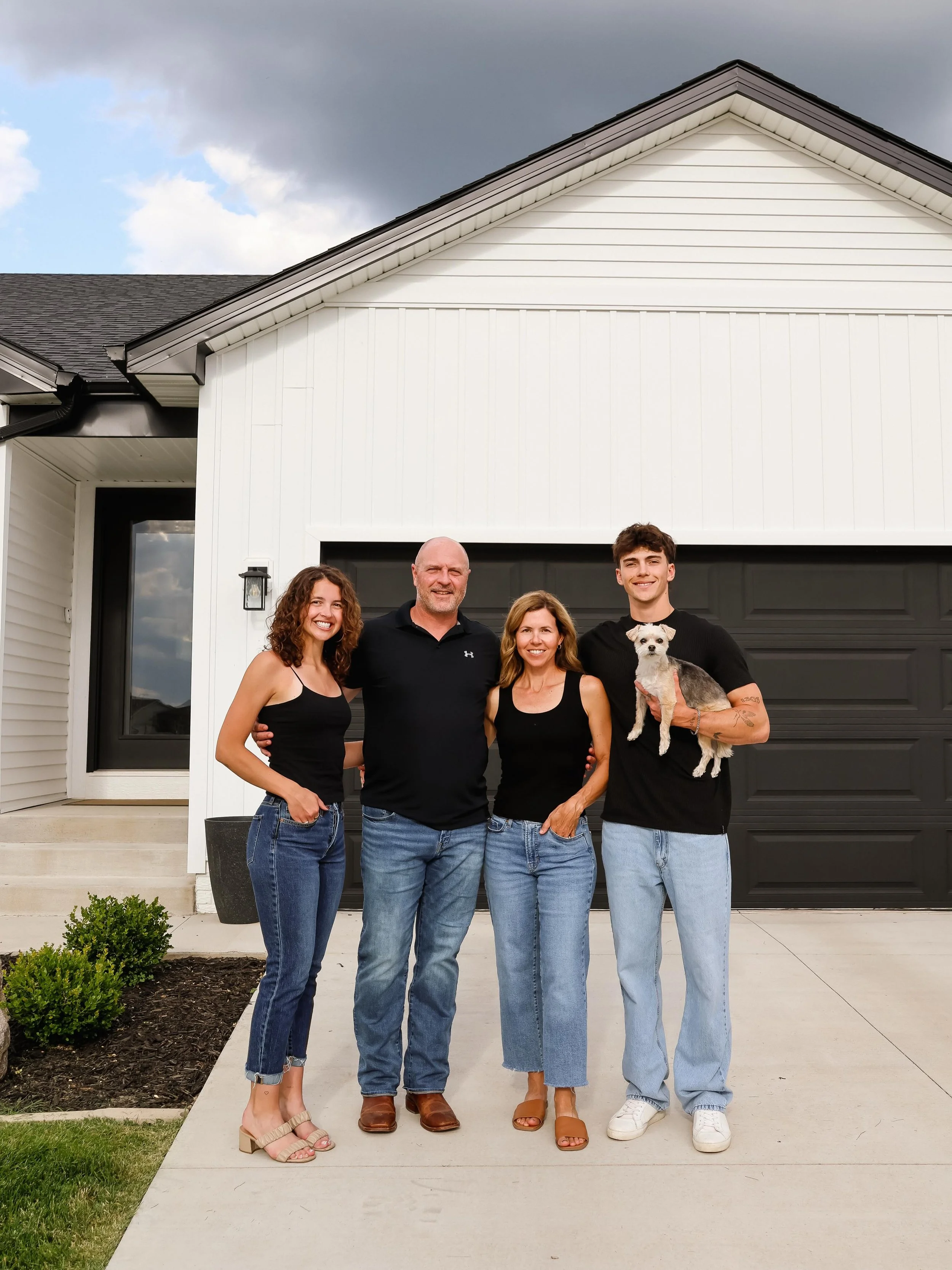 Family photos for @manninghomes_ia 

🥹🥹