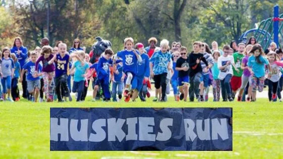 HuskiesRun.jpg