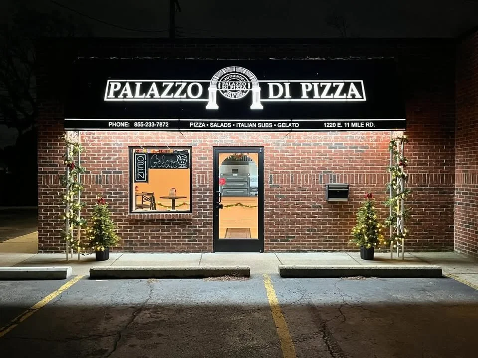 Restaurant Night - Palazzo Di Pizza
