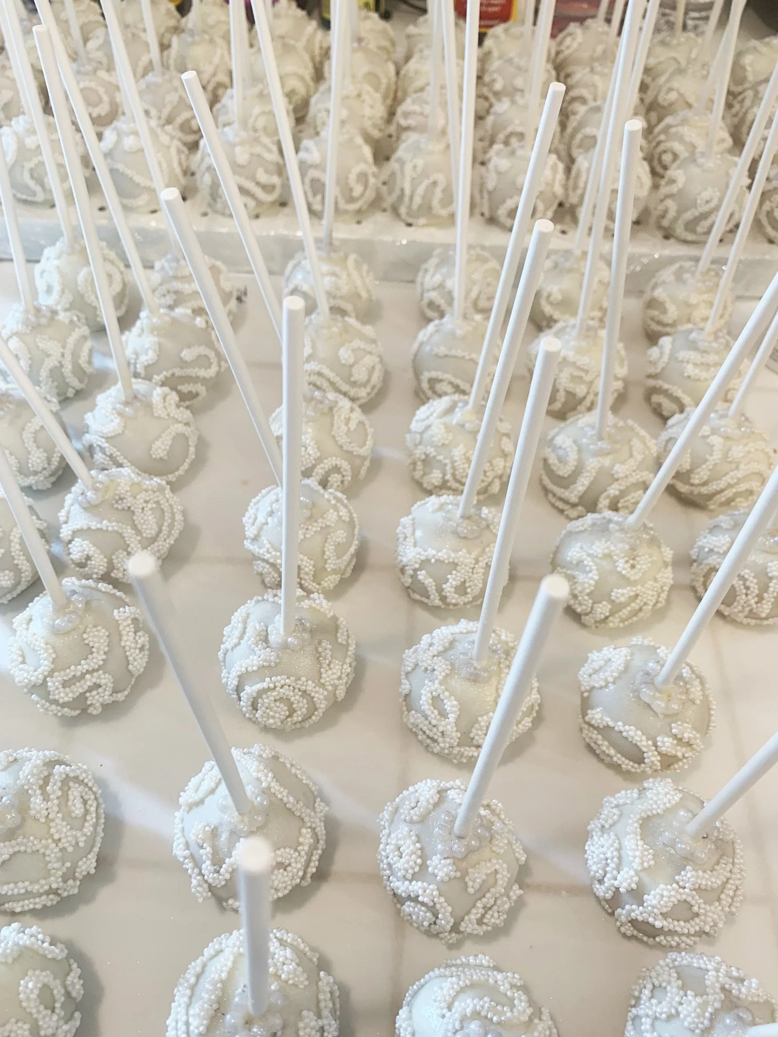 weddingcakepops2.jpg