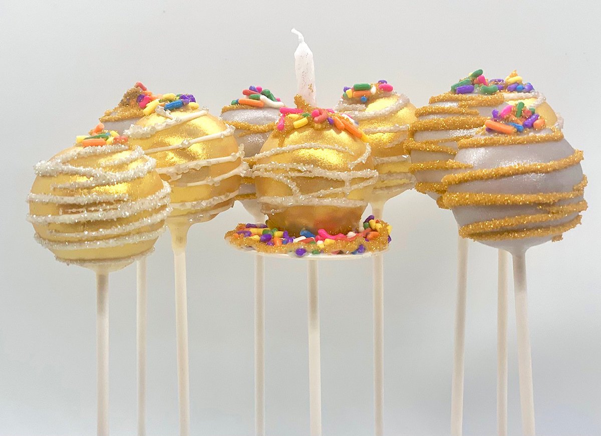 Birthday+Cake+Pop+Desserts.jpg