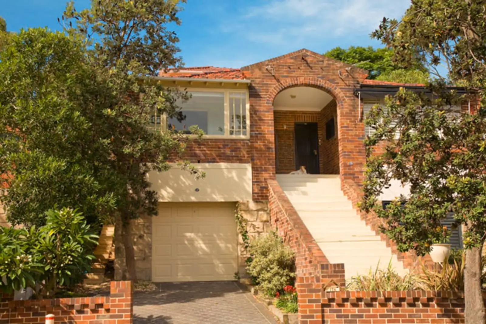 17a Holdsworth Street