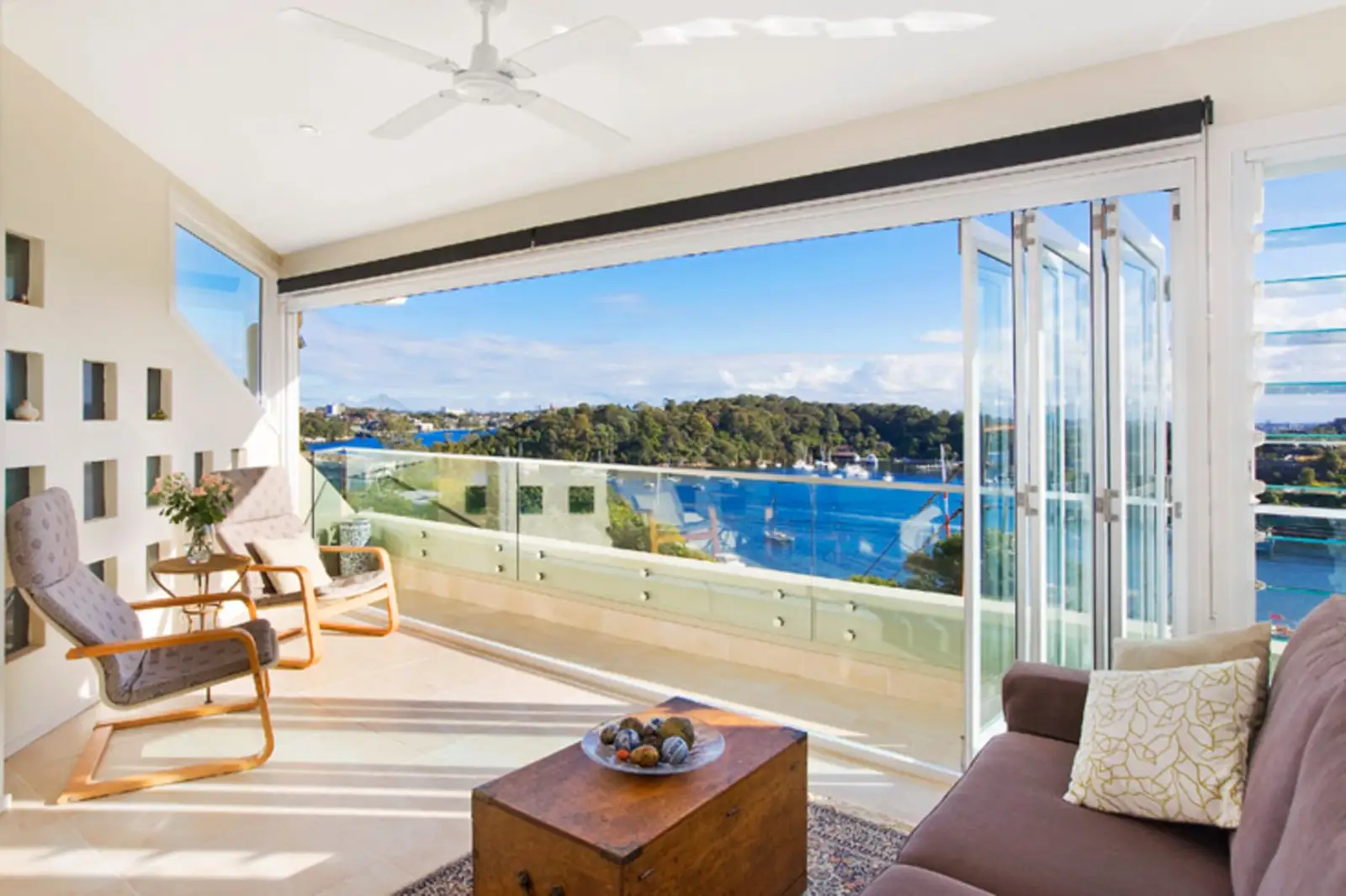 2/27 Dumbarton Street