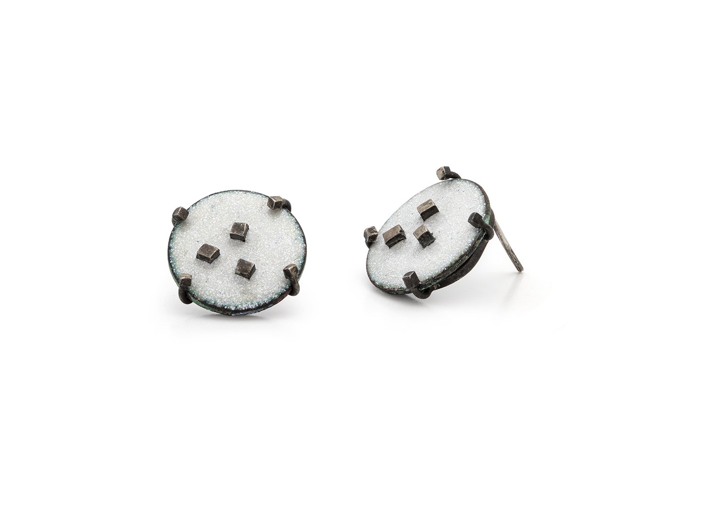 3 dots, 2019. copper, enamel, silver.