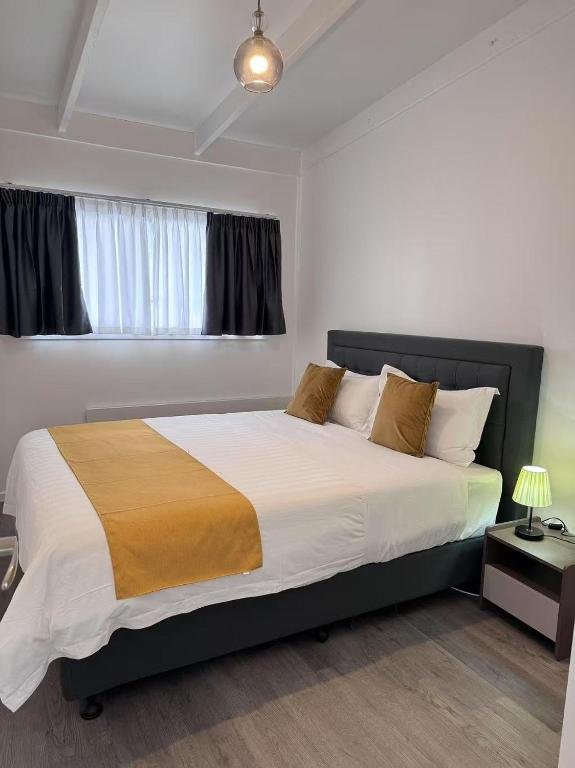 unit1-4 bedroom.jpg