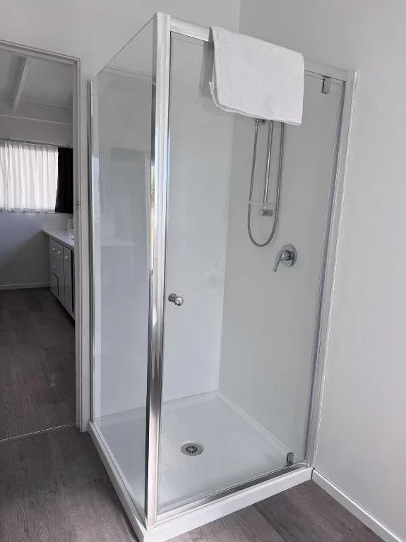 studio bathroom.jpg