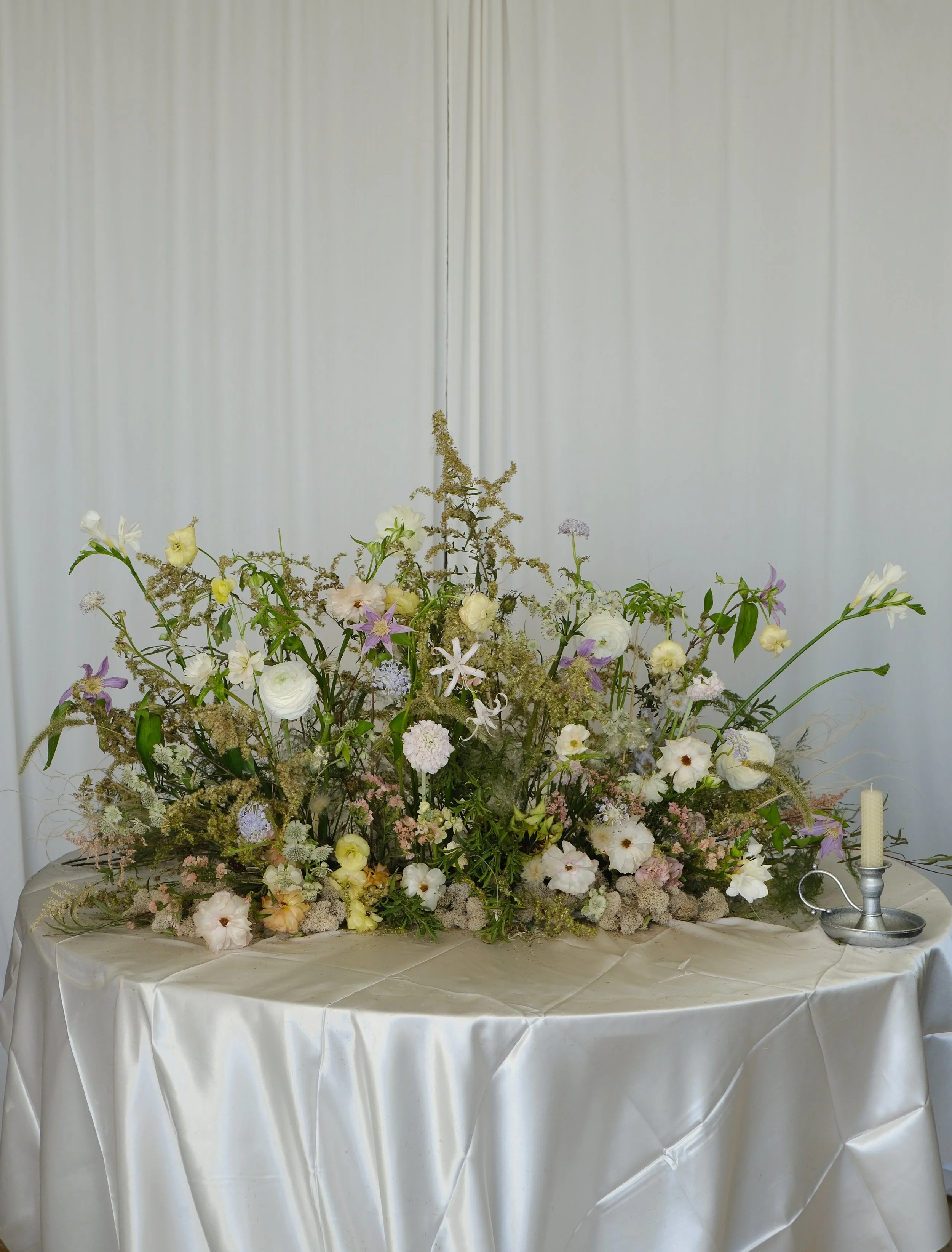 Floral Design & Event Styling (Sculptural Tablescapes)