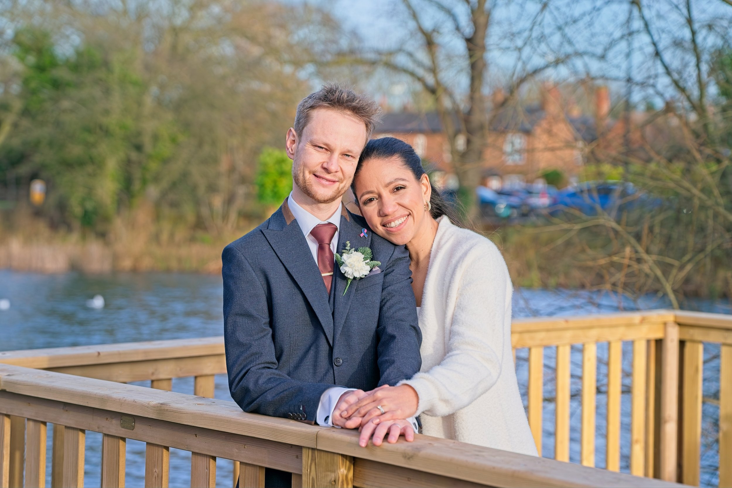 Documentary style wedding photography by Warwickshire photographer