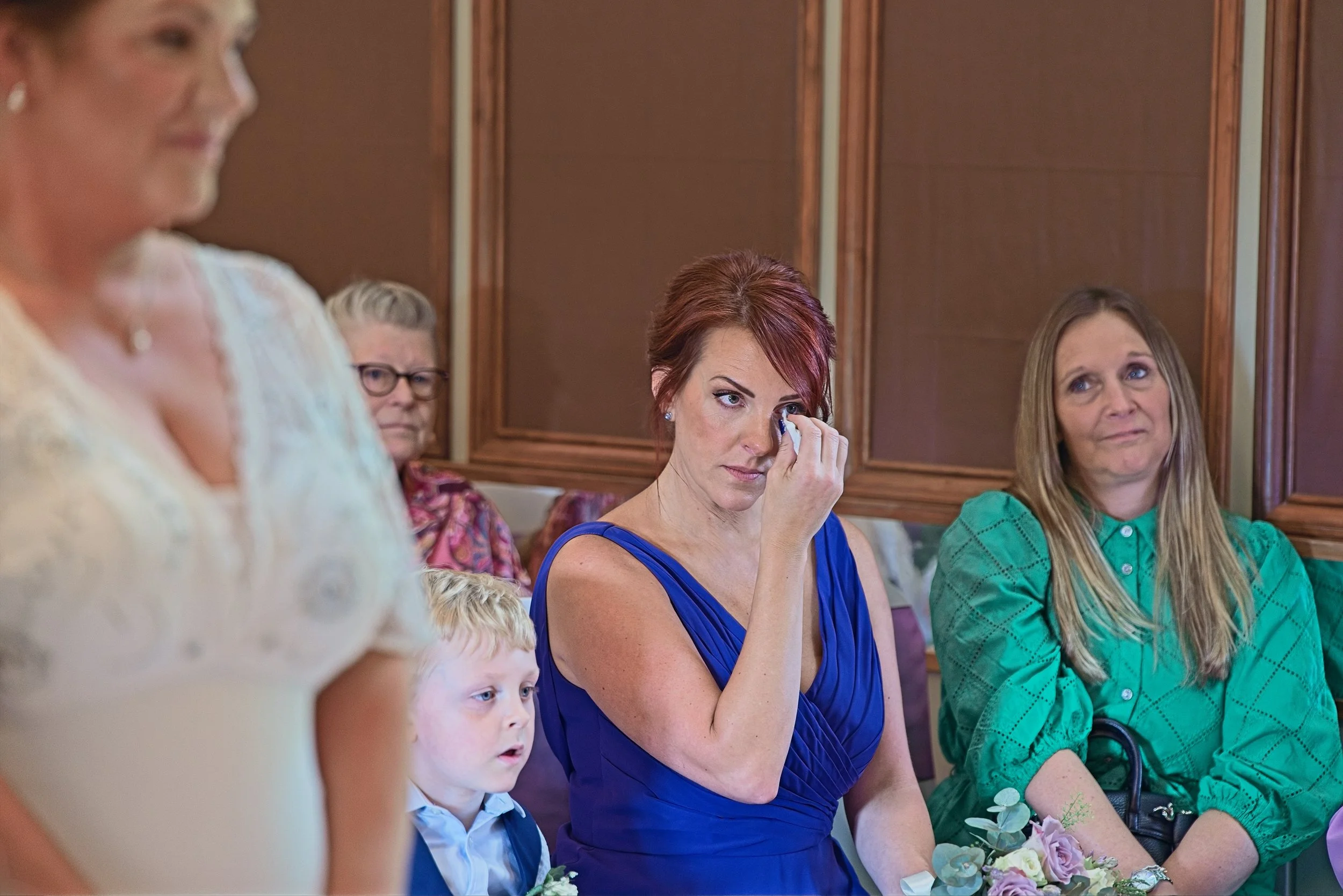 Documentary style wedding photography by Warwickshire photographer