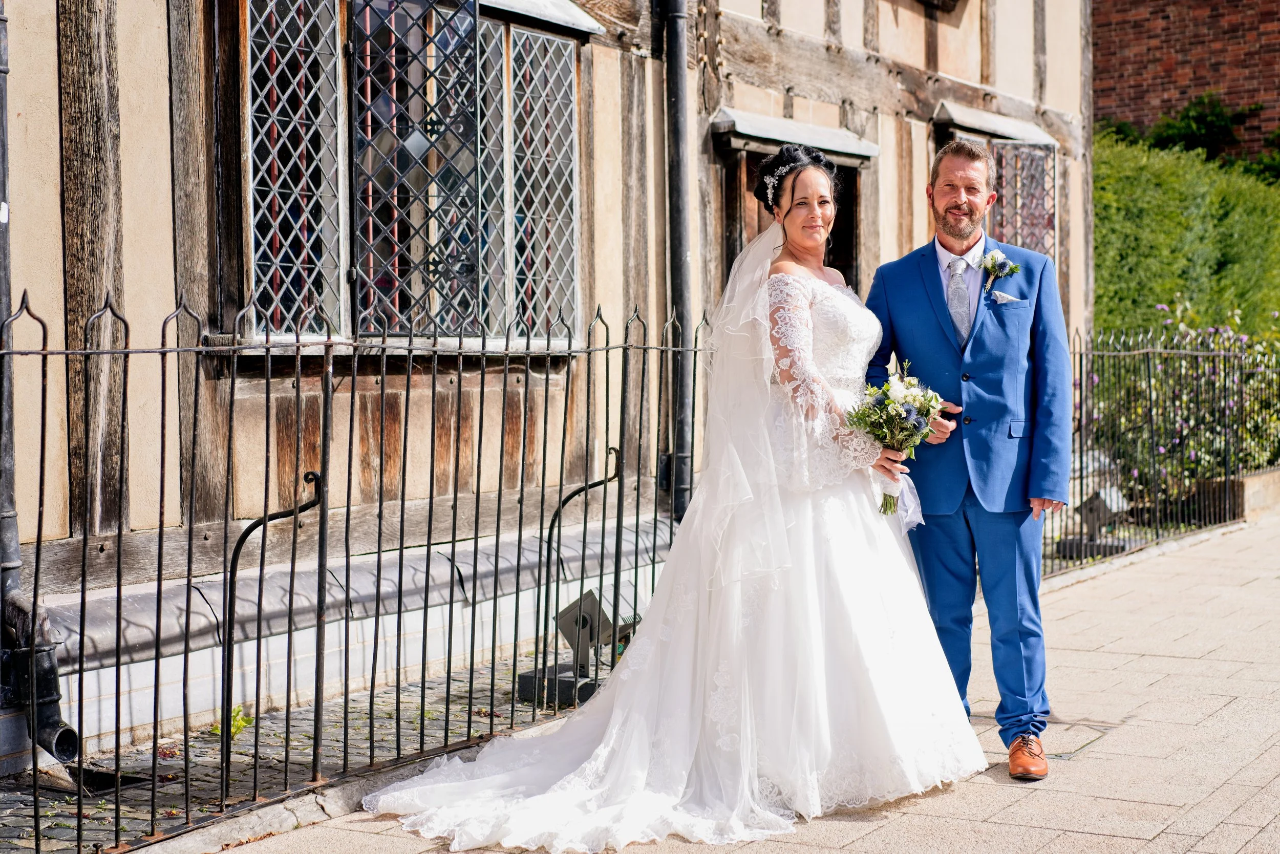 Documentary style wedding photography by Warwickshire photographer