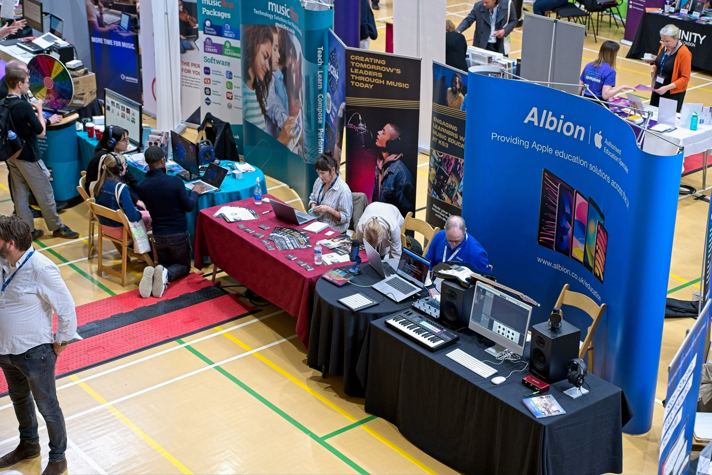 Professional corporate event photography at a music conference in Warwickshire. High-quality images capturing keynote speakers and networking.